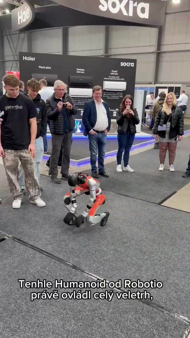 ROBOTIO foto 2 (náhled videa)