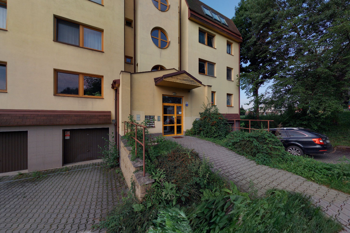 IN FLOW ER vegan food and coffee catering