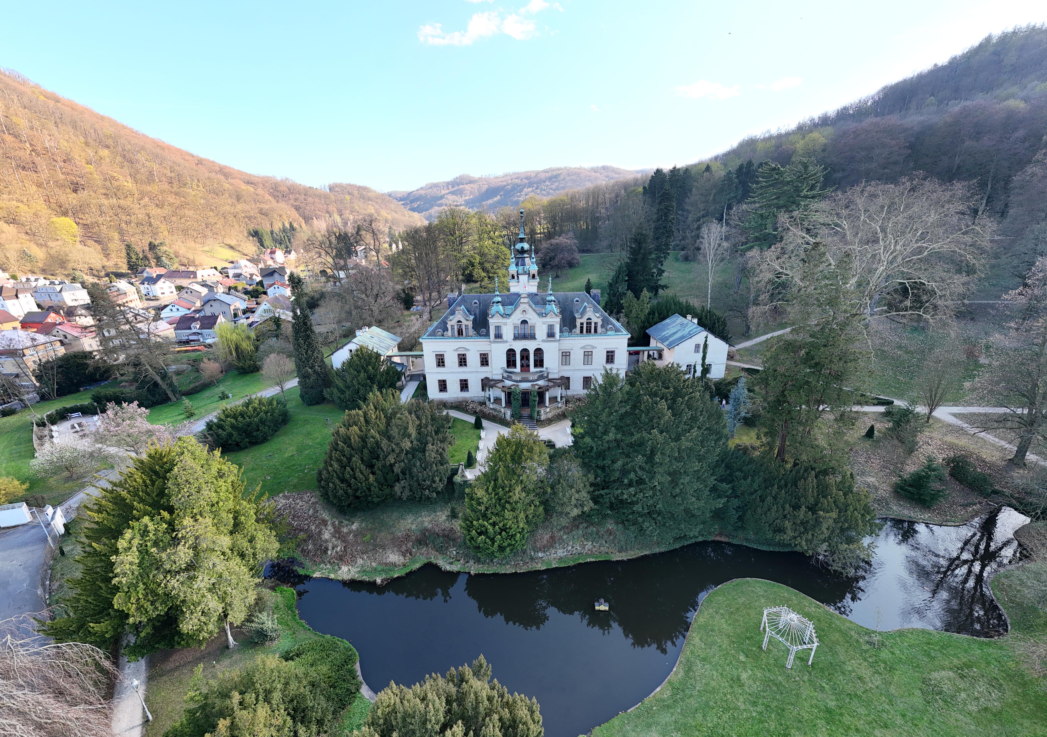 Státní zámek Velké Březno foto 4