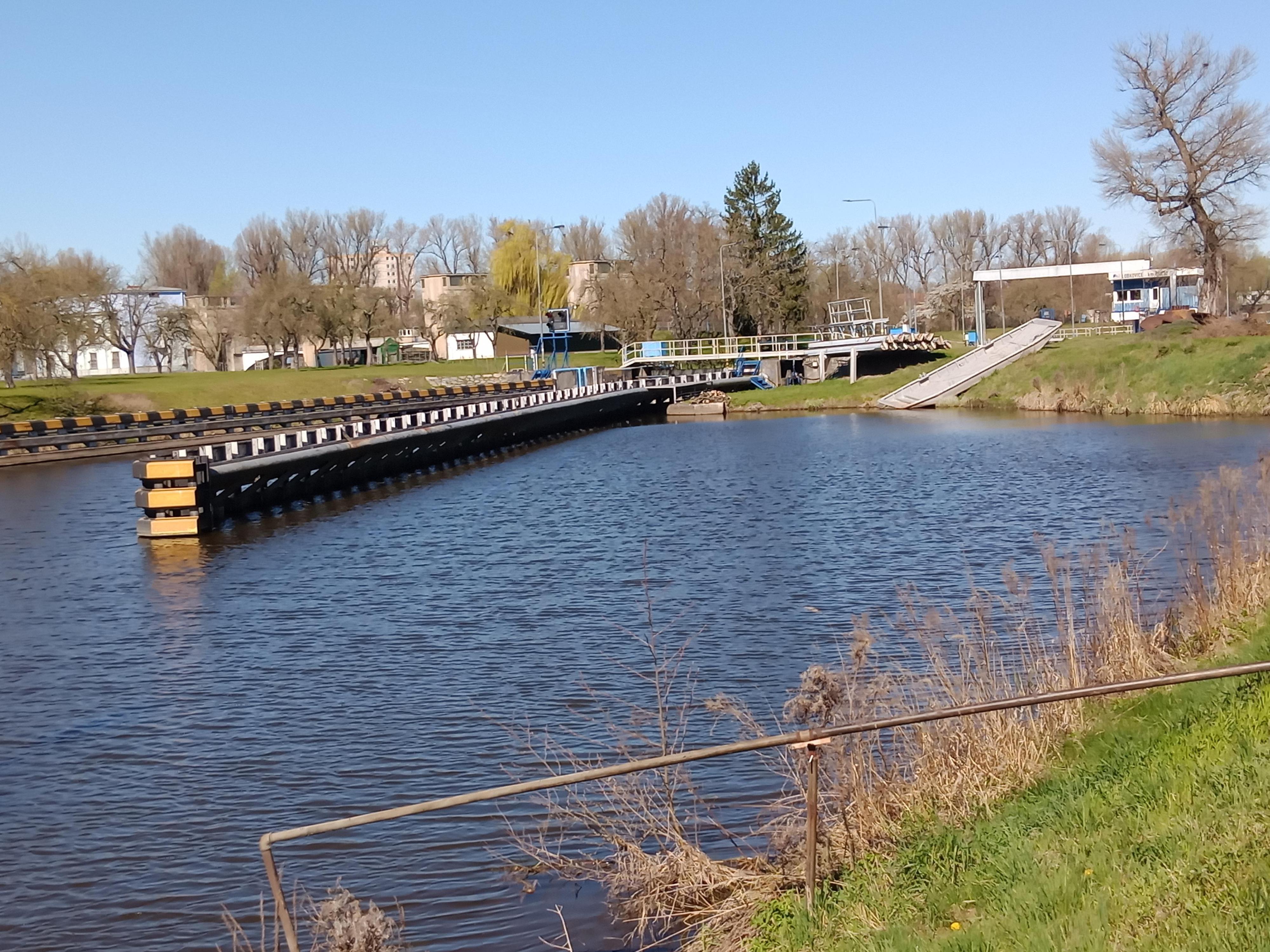 Plavební komora Lobkovice foto 5