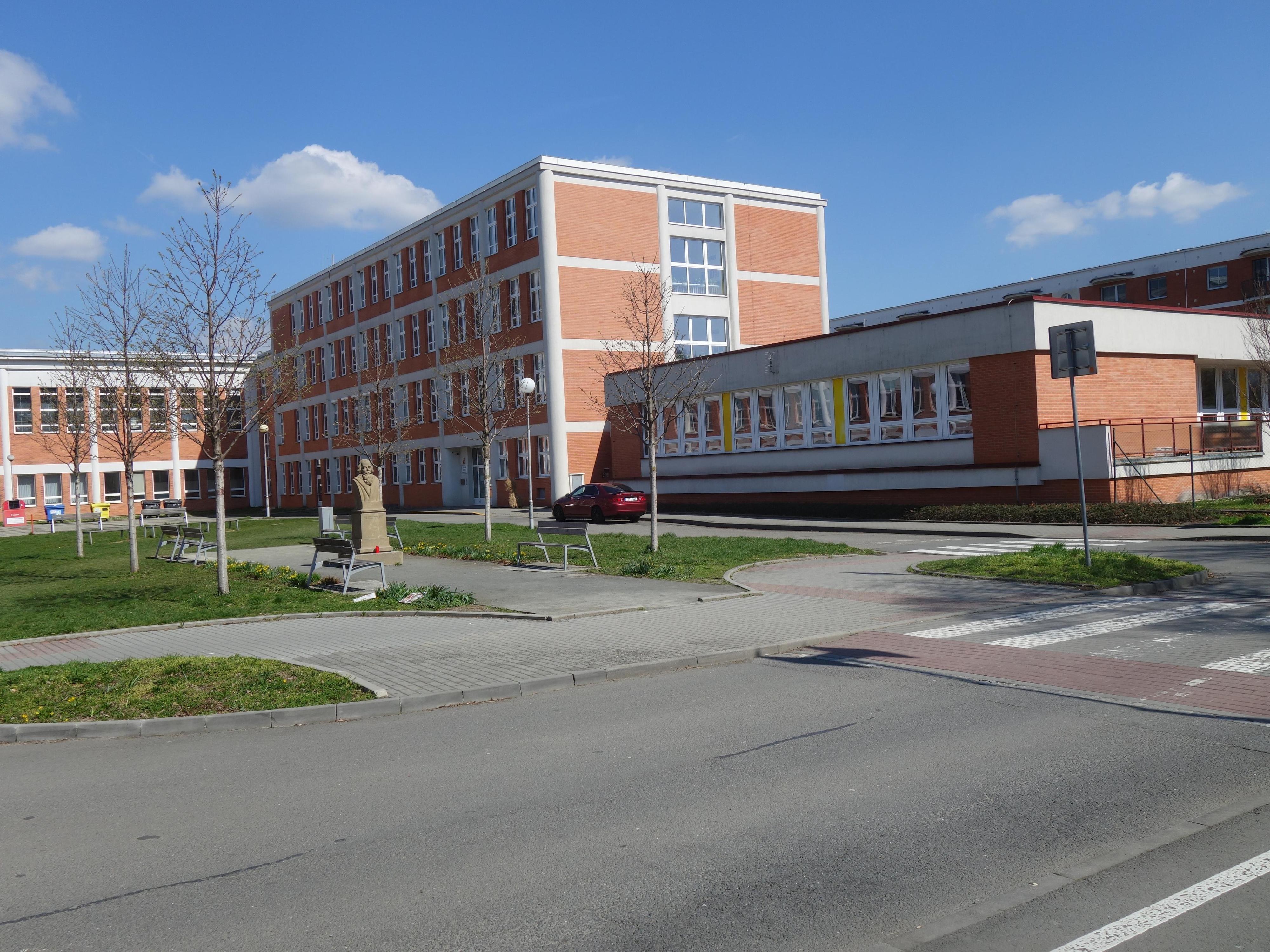 Základní škola Komenského II, Zlín, Havlíčkovo nábř. 2567