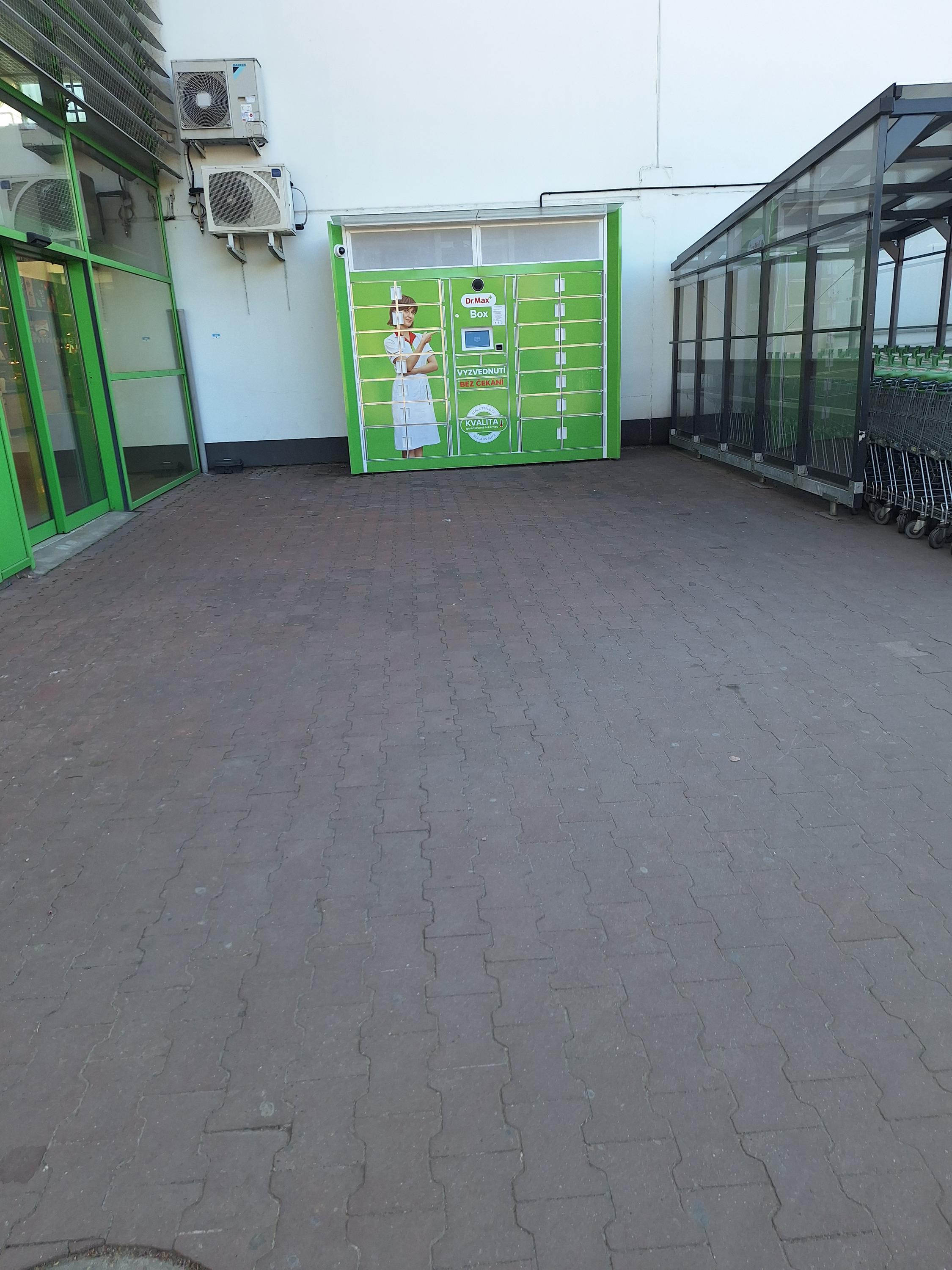 Dr. Max - výdejní box foto 2