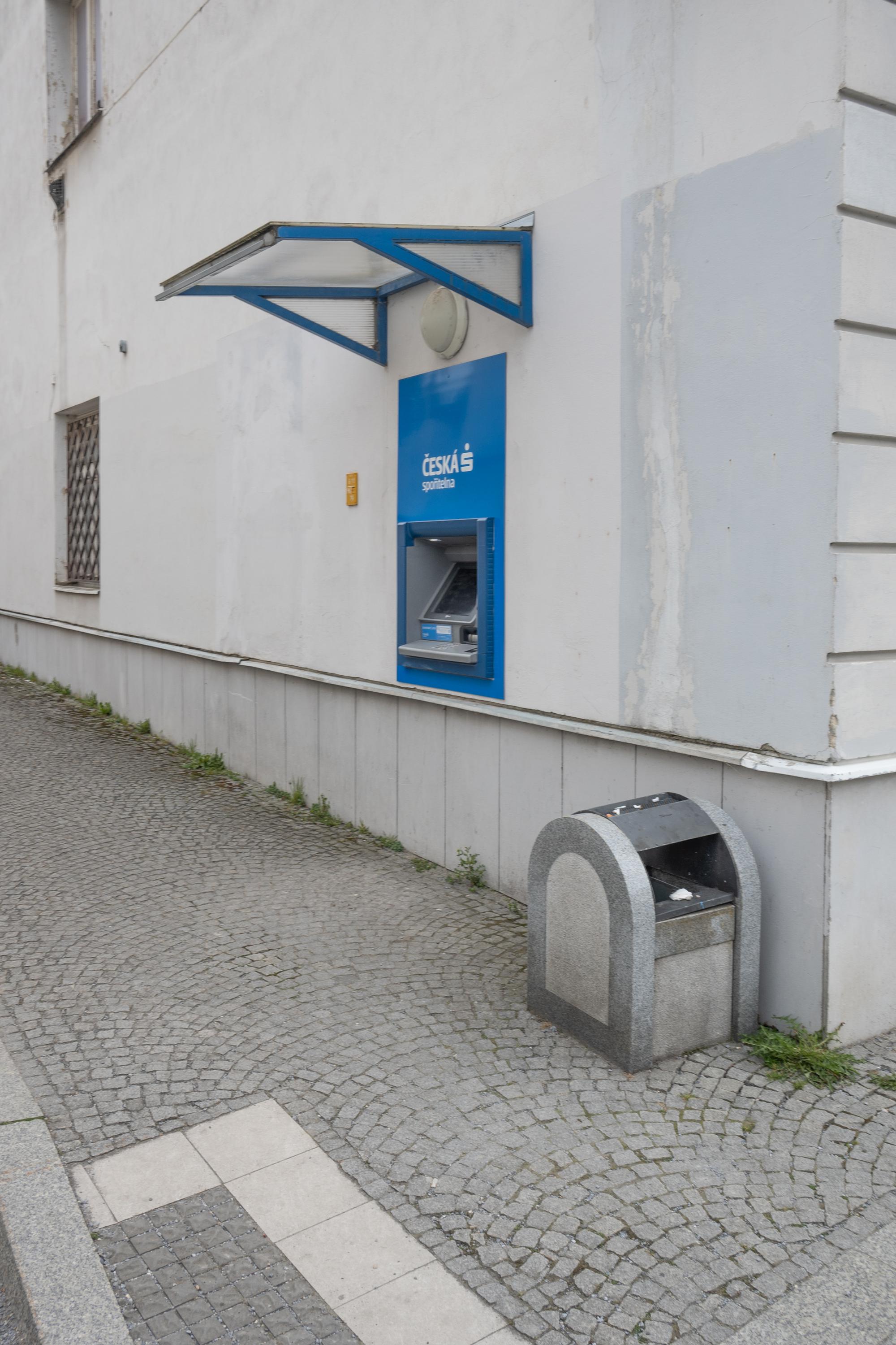 Bankomat České spořitelny foto 2