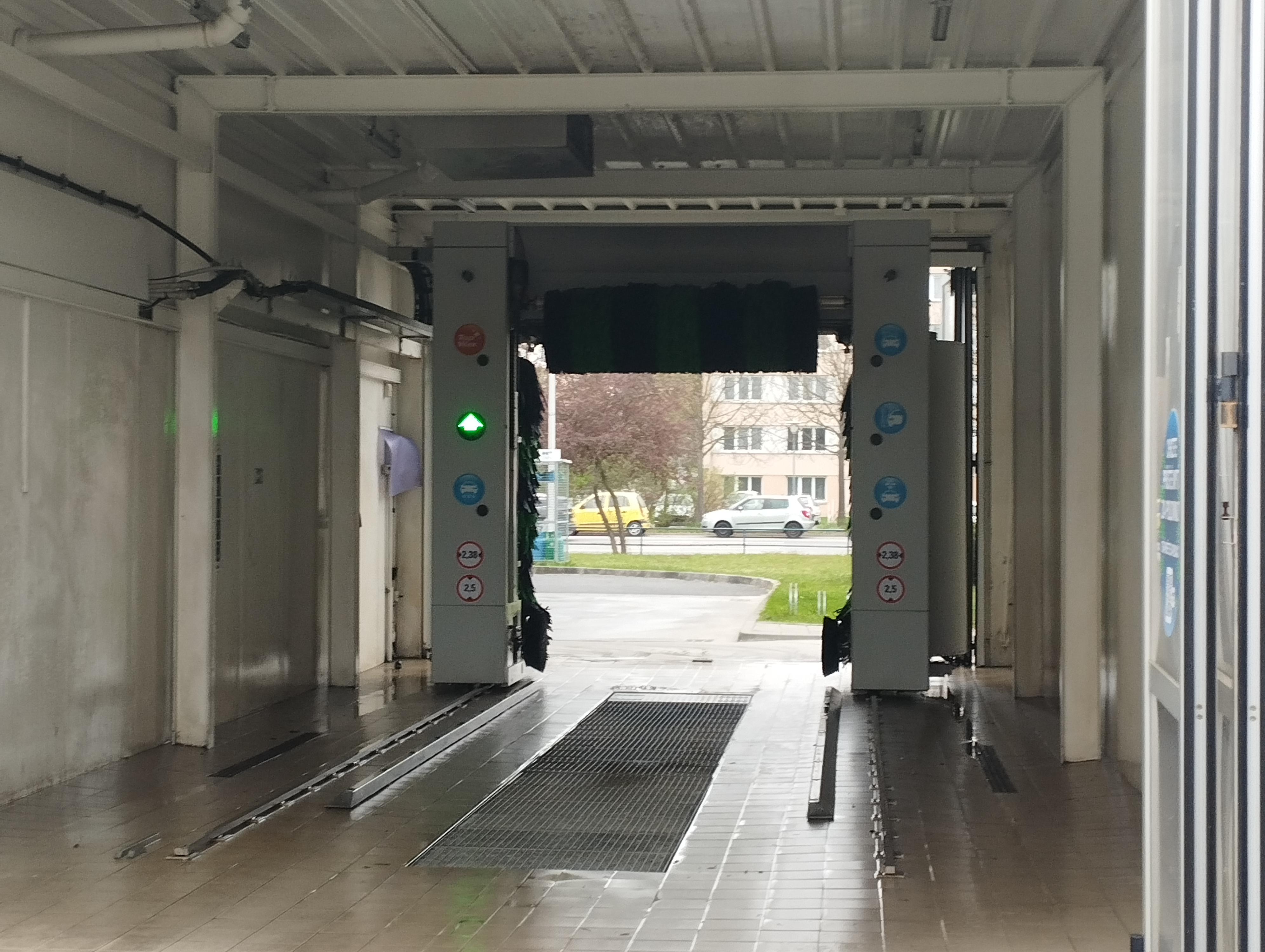 OMV TOP Wash - mycí linka foto 4