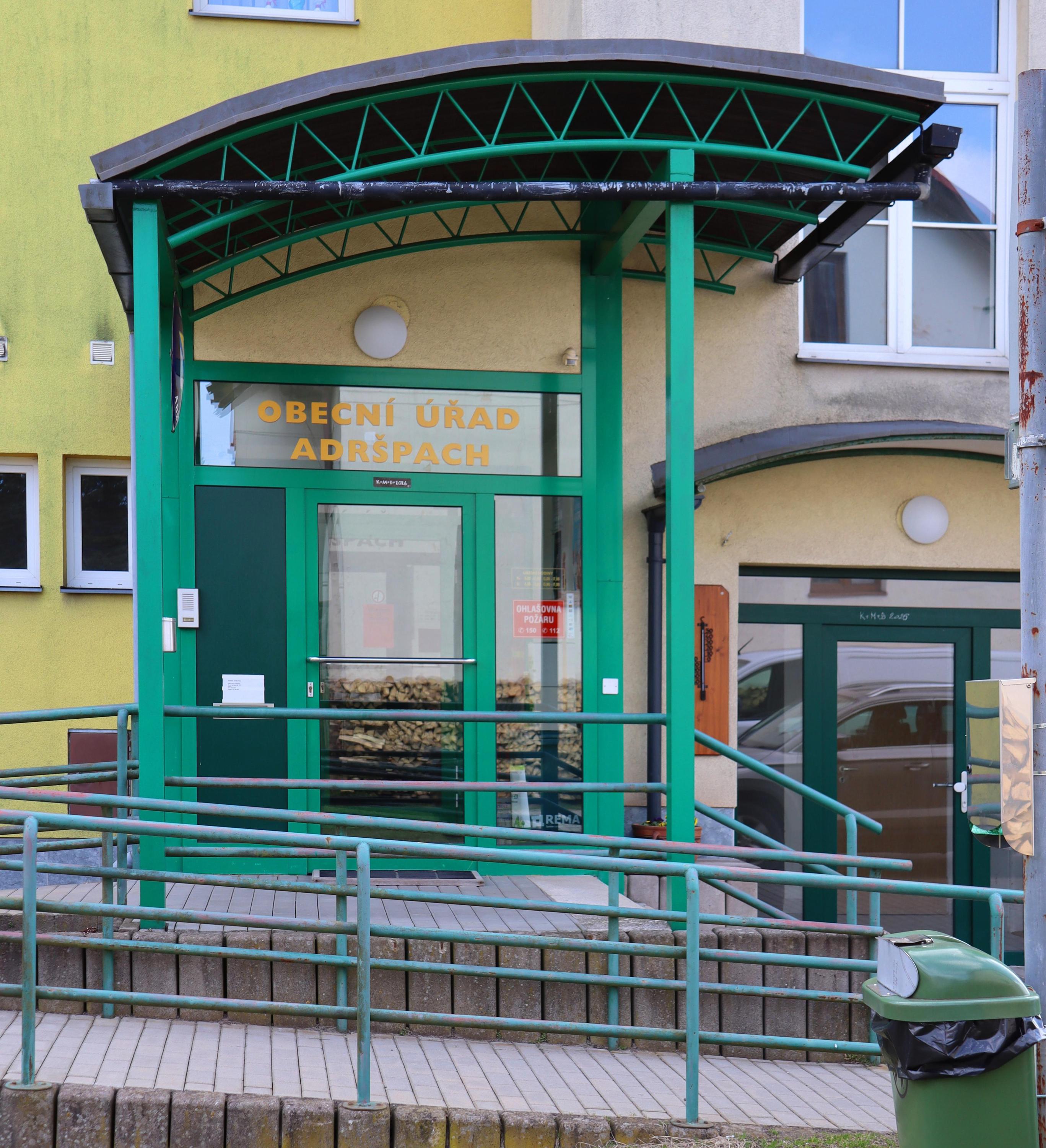 Adršpach - obecní úřad foto 3