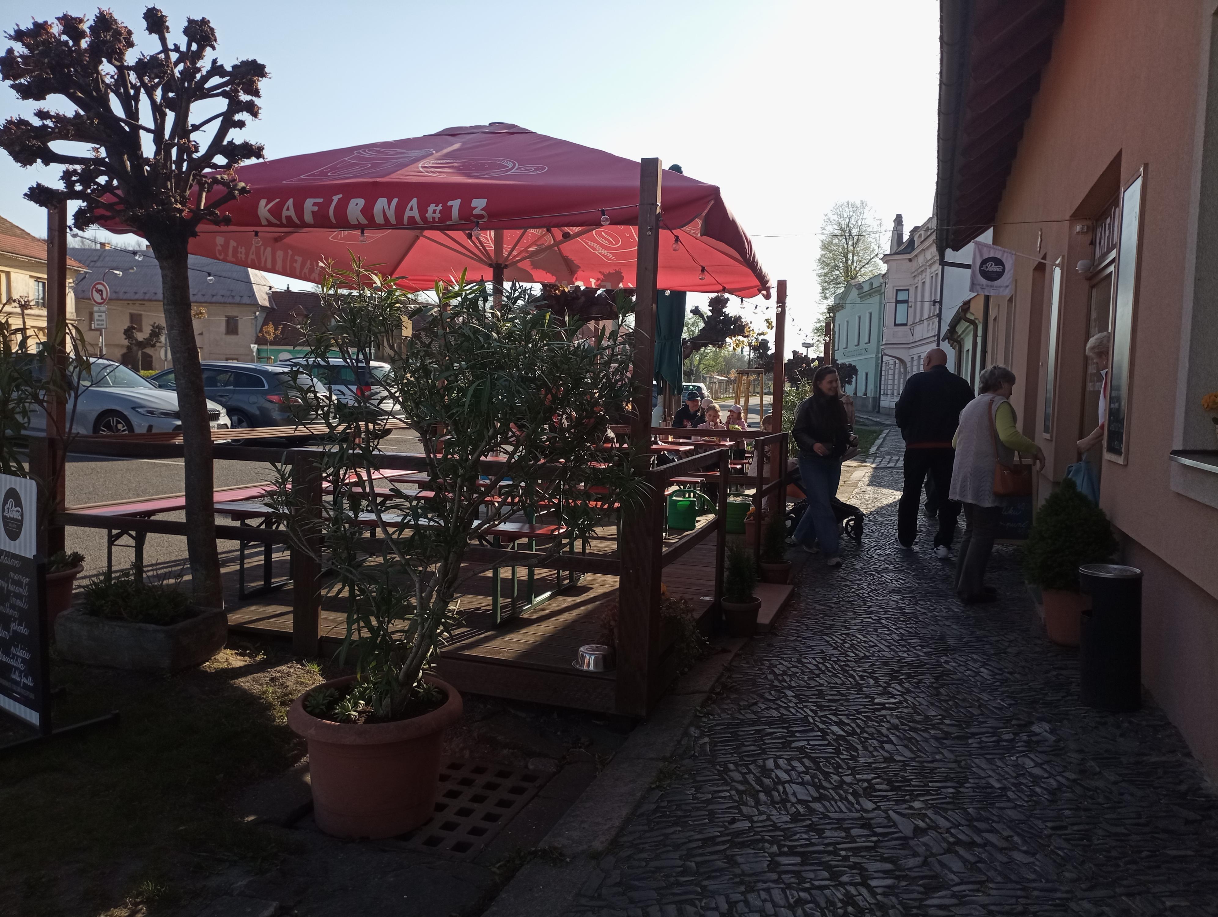 Kafírna 13