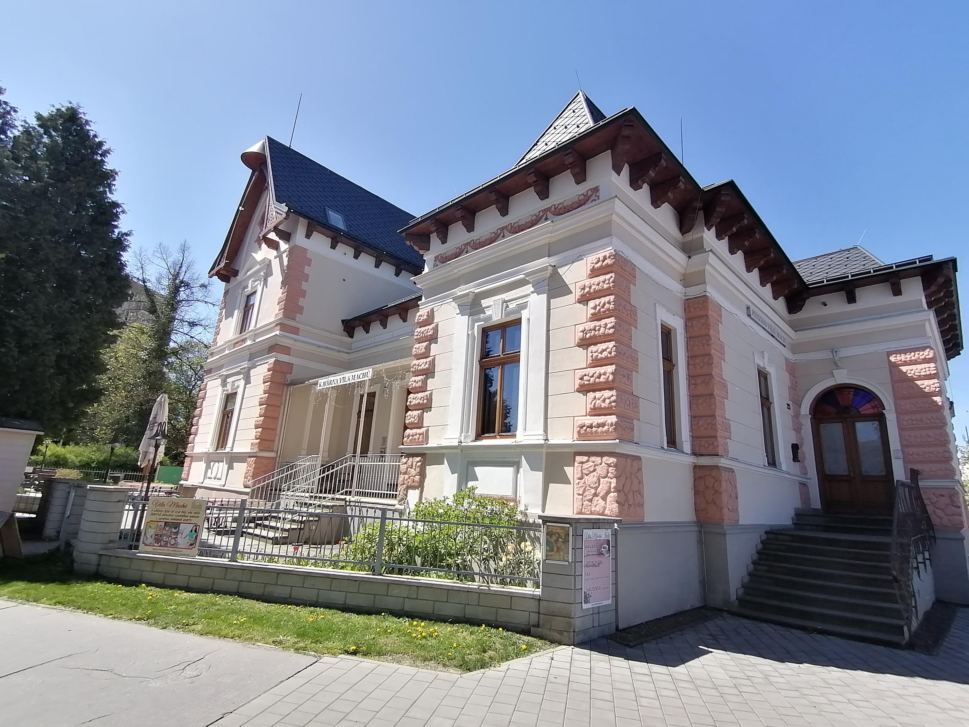 Vila Machů kavárna