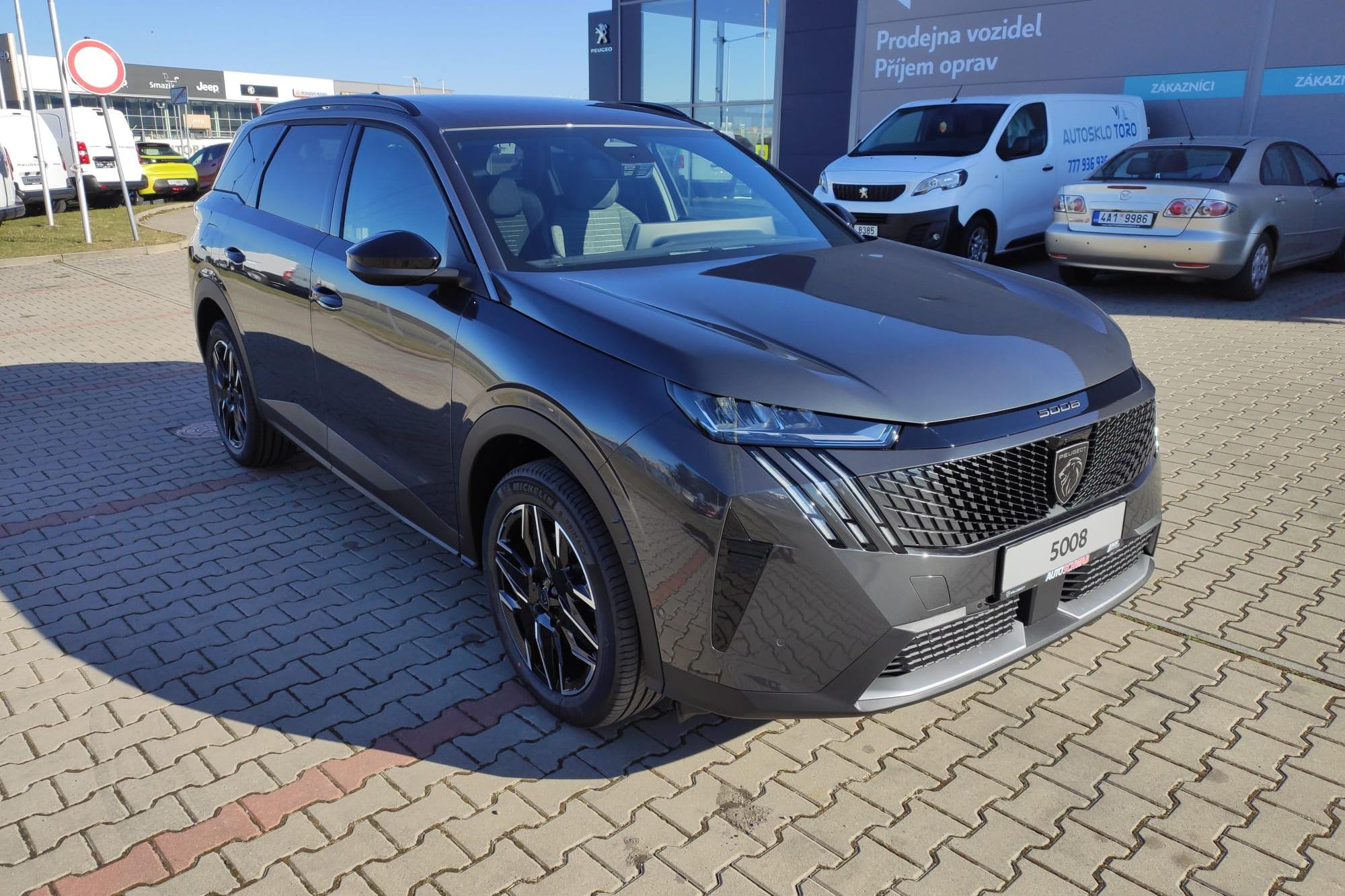 Peugeot 5008 Allure  145k 1.2 HYBRID AUT6