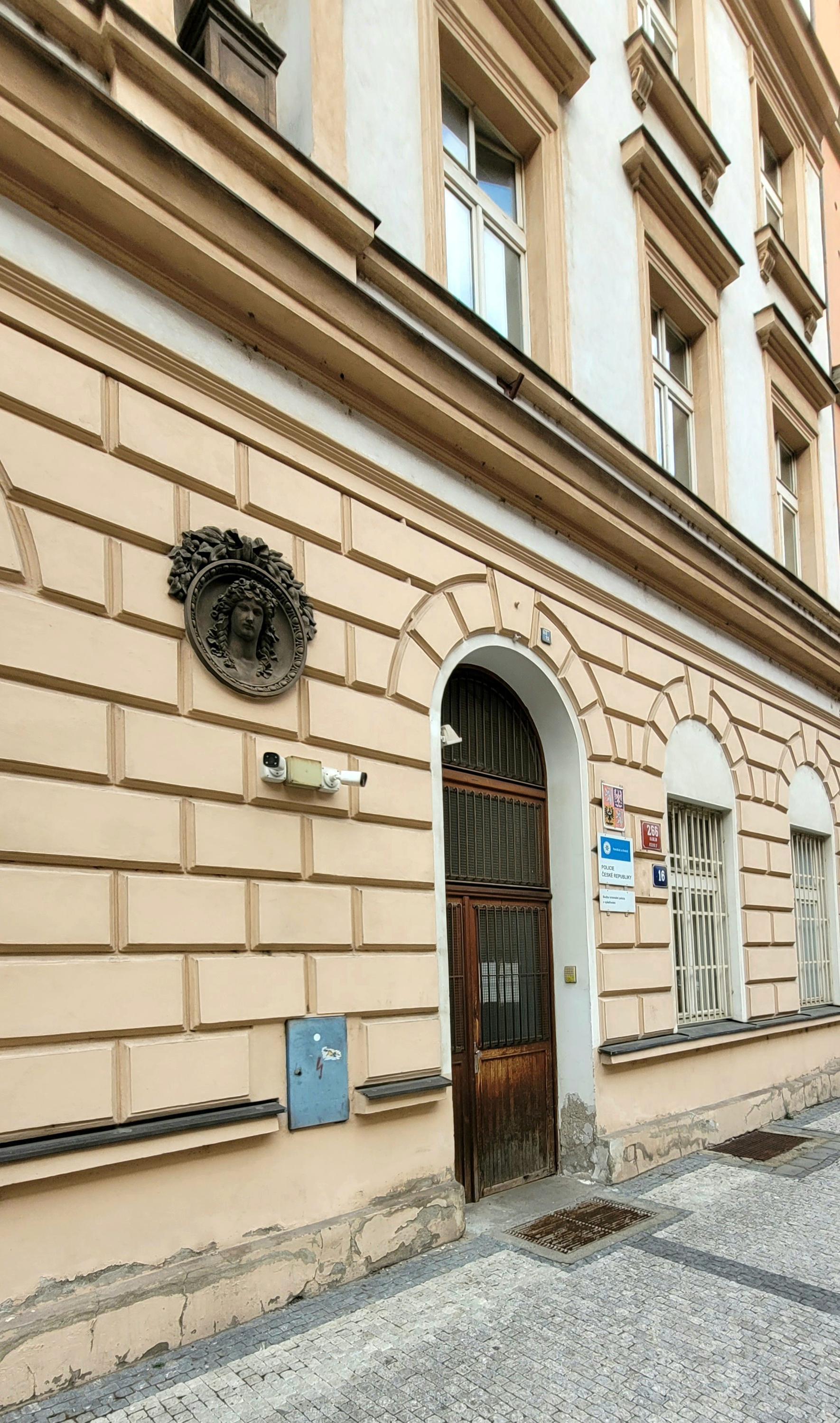 Policie ČR - Místní oddělení Karlín foto 4