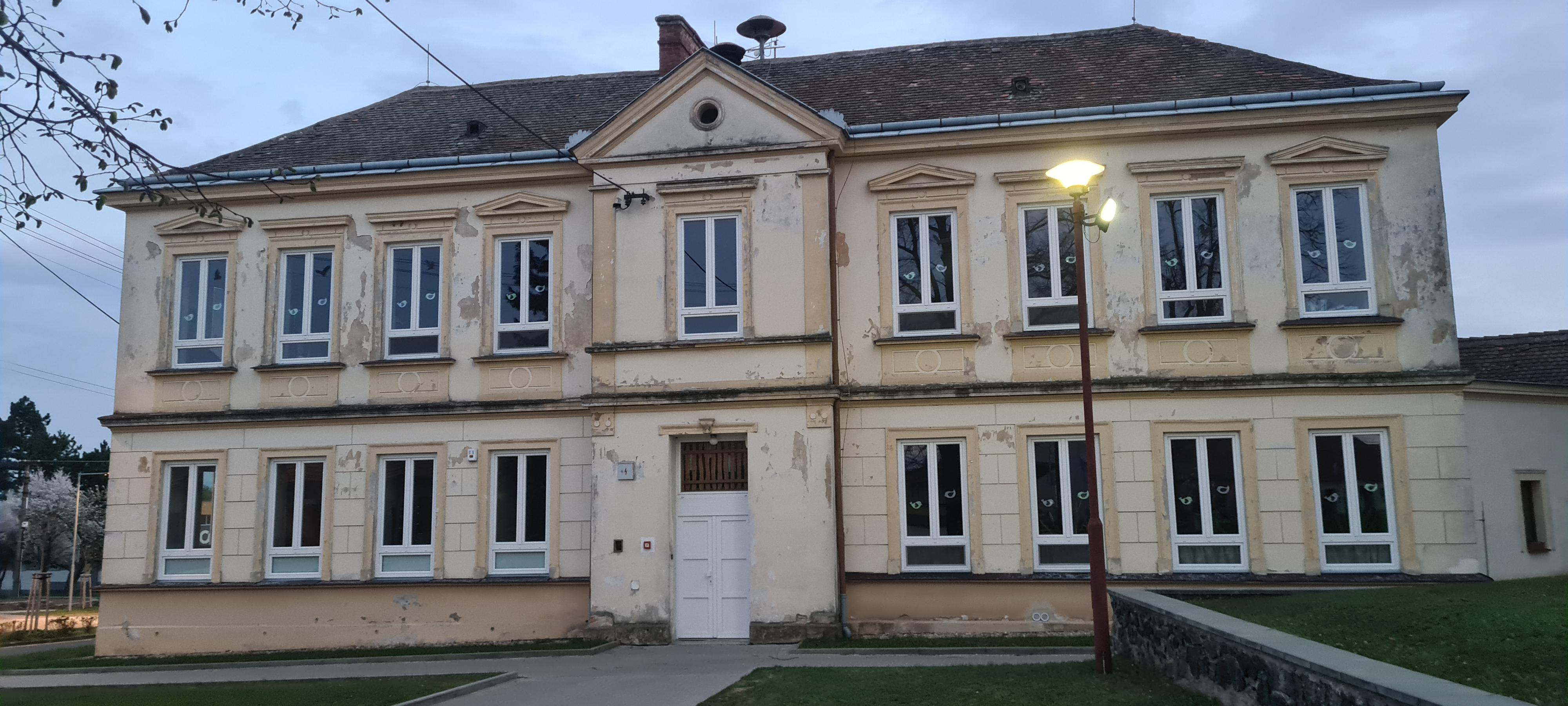 Obecní knihovna Višňové foto 2