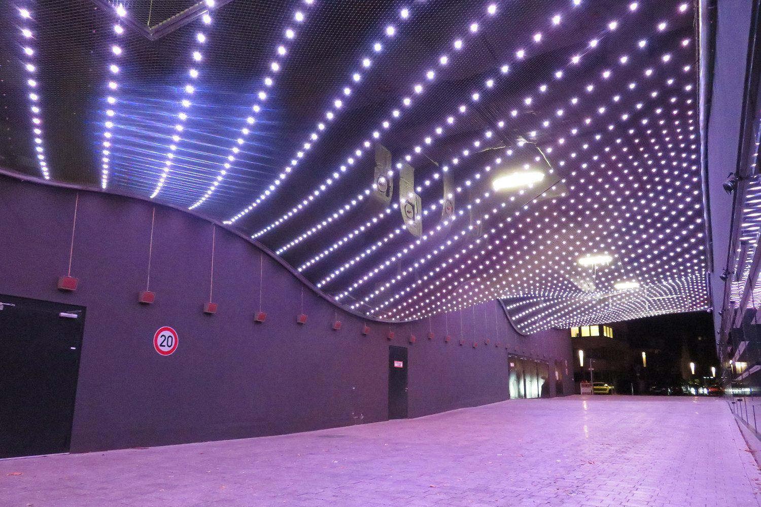 SVĚTELNÉ SÍTĚ X-LED®