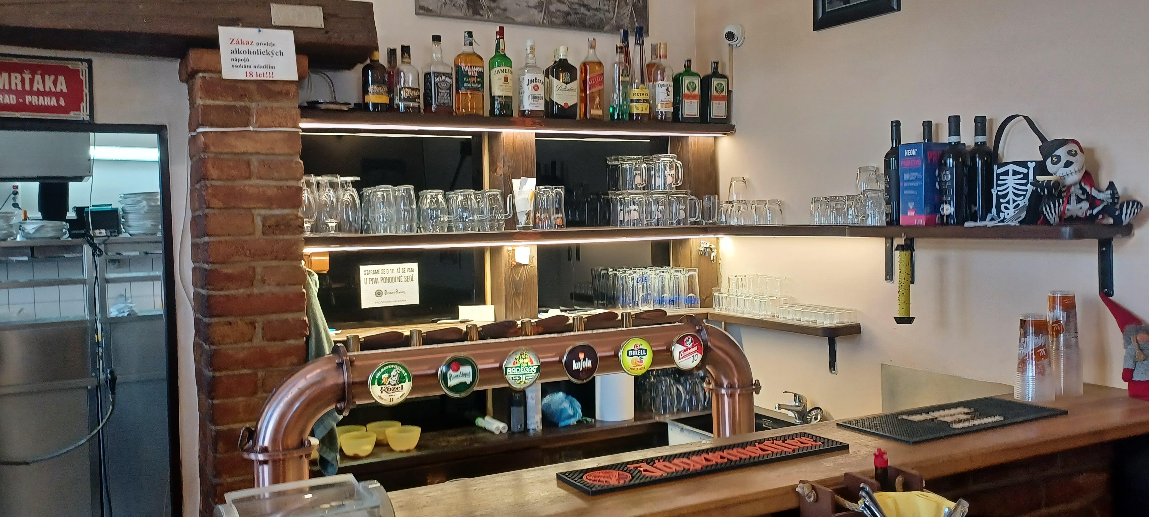Restaurace U Smrťáka foto 2