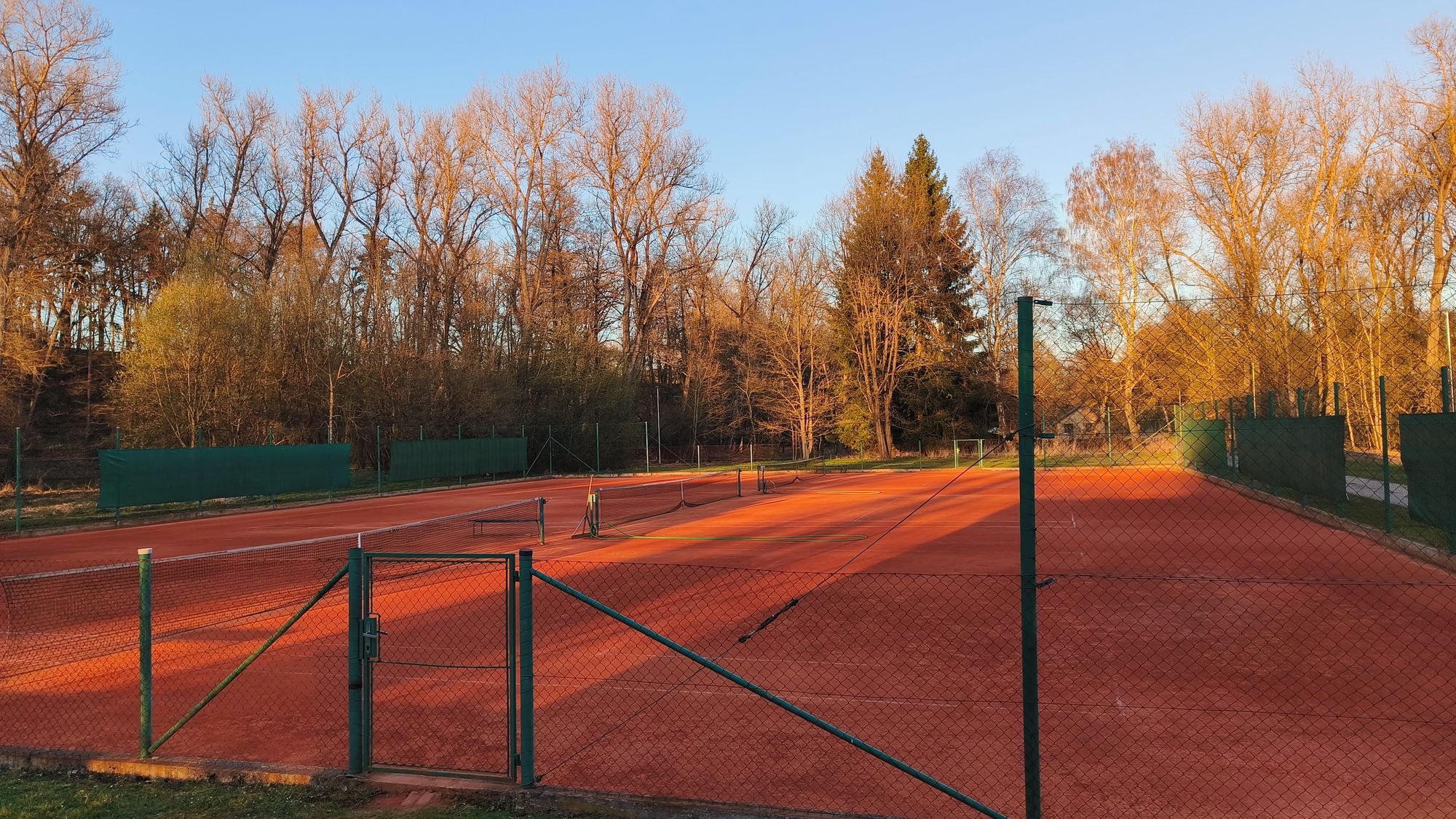 Tenis Ostrov na Podskalí foto 3