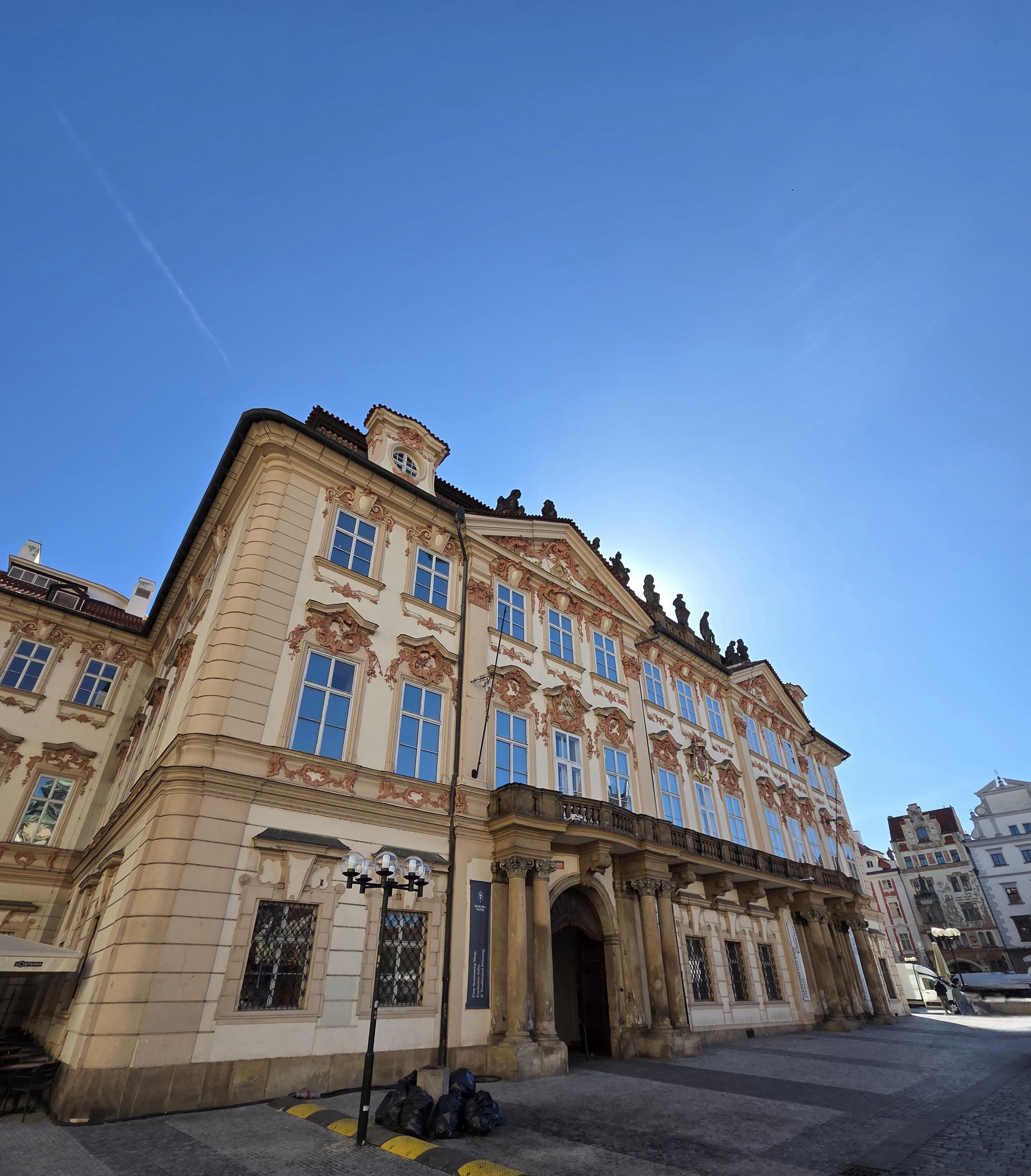 Palác Kinských – Národní galerie Praha foto 4