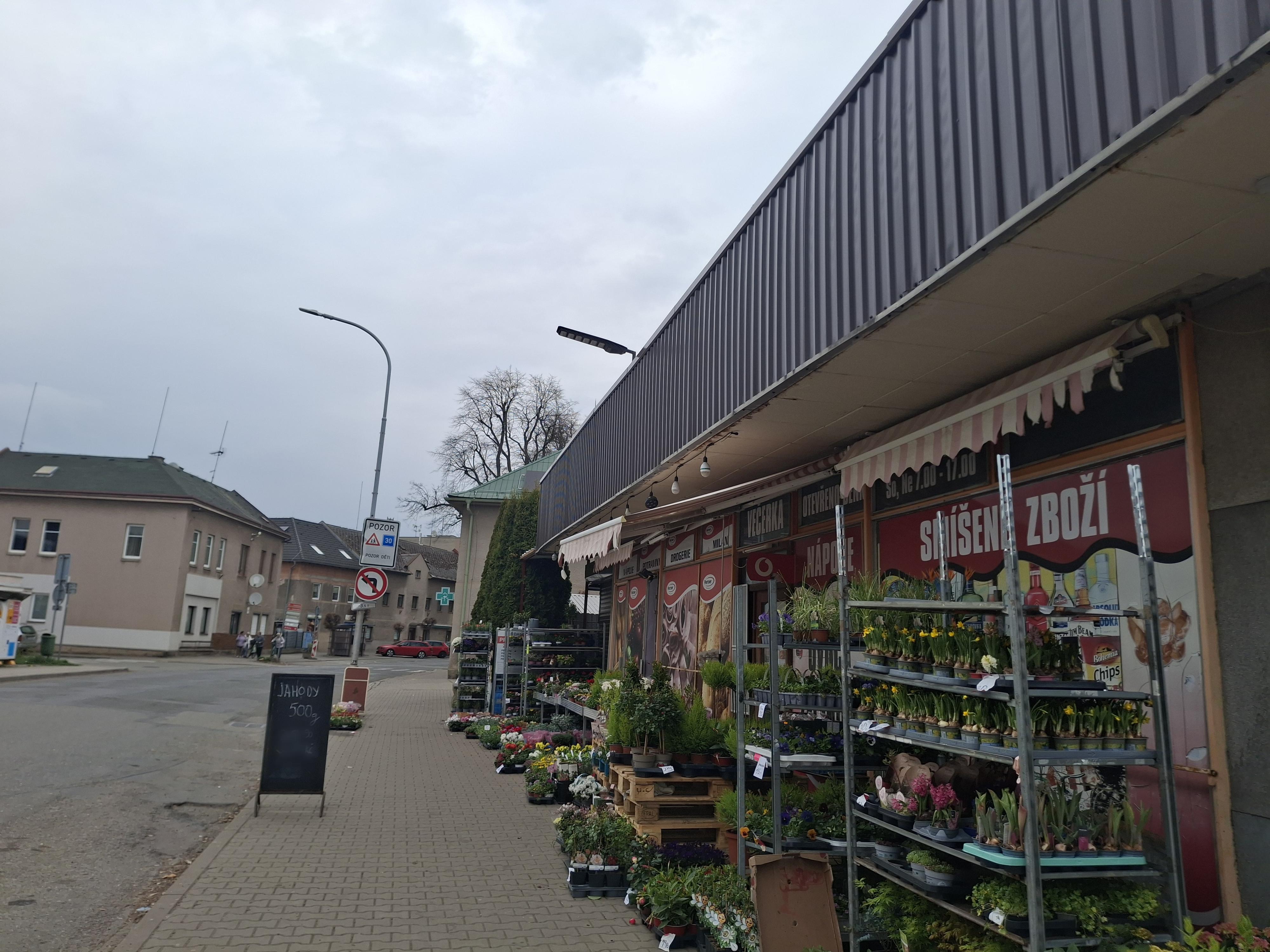 Večerka Dukelská 69 foto 2