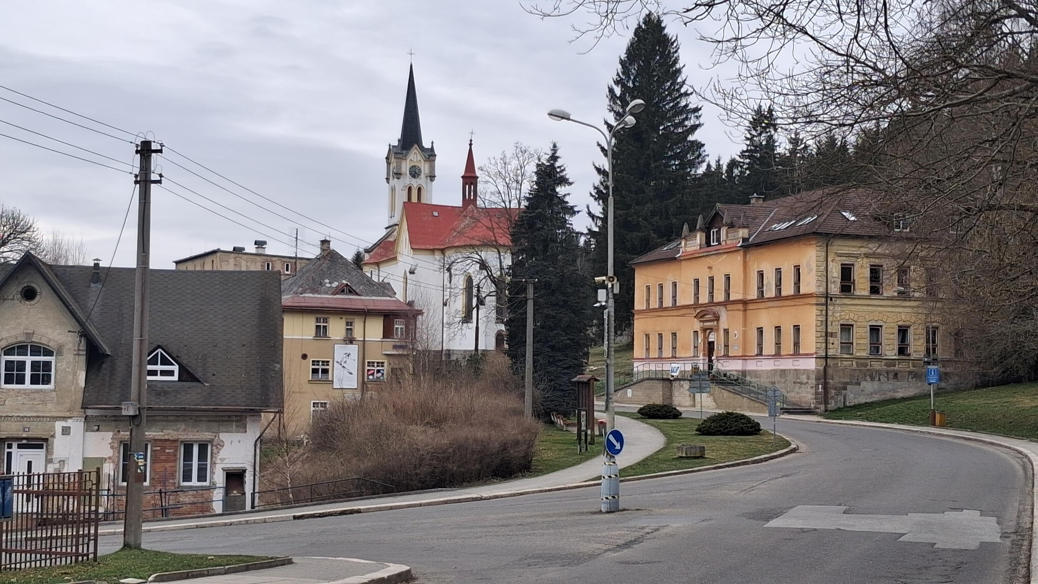 Obecní knihovna Josefův Důl foto 4