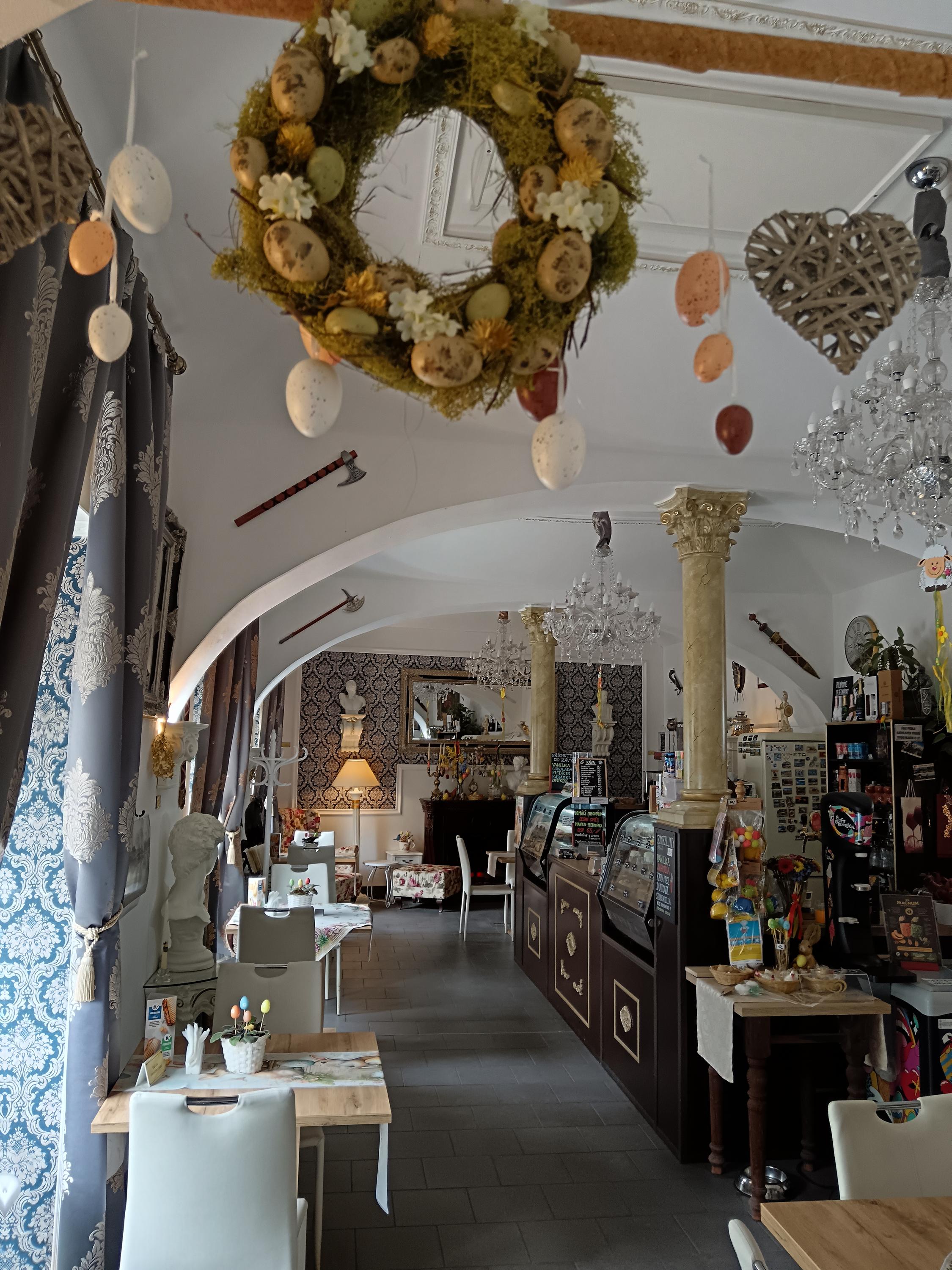 Zámecká cukrárna Hlubočepy foto 2