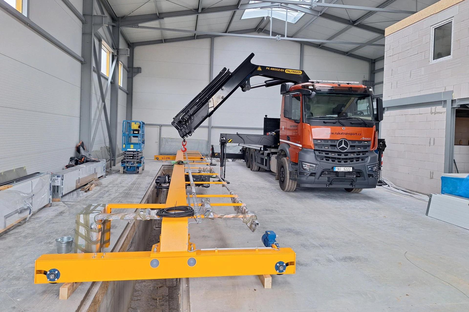 Manipulace a práce s hydraulickou rukou