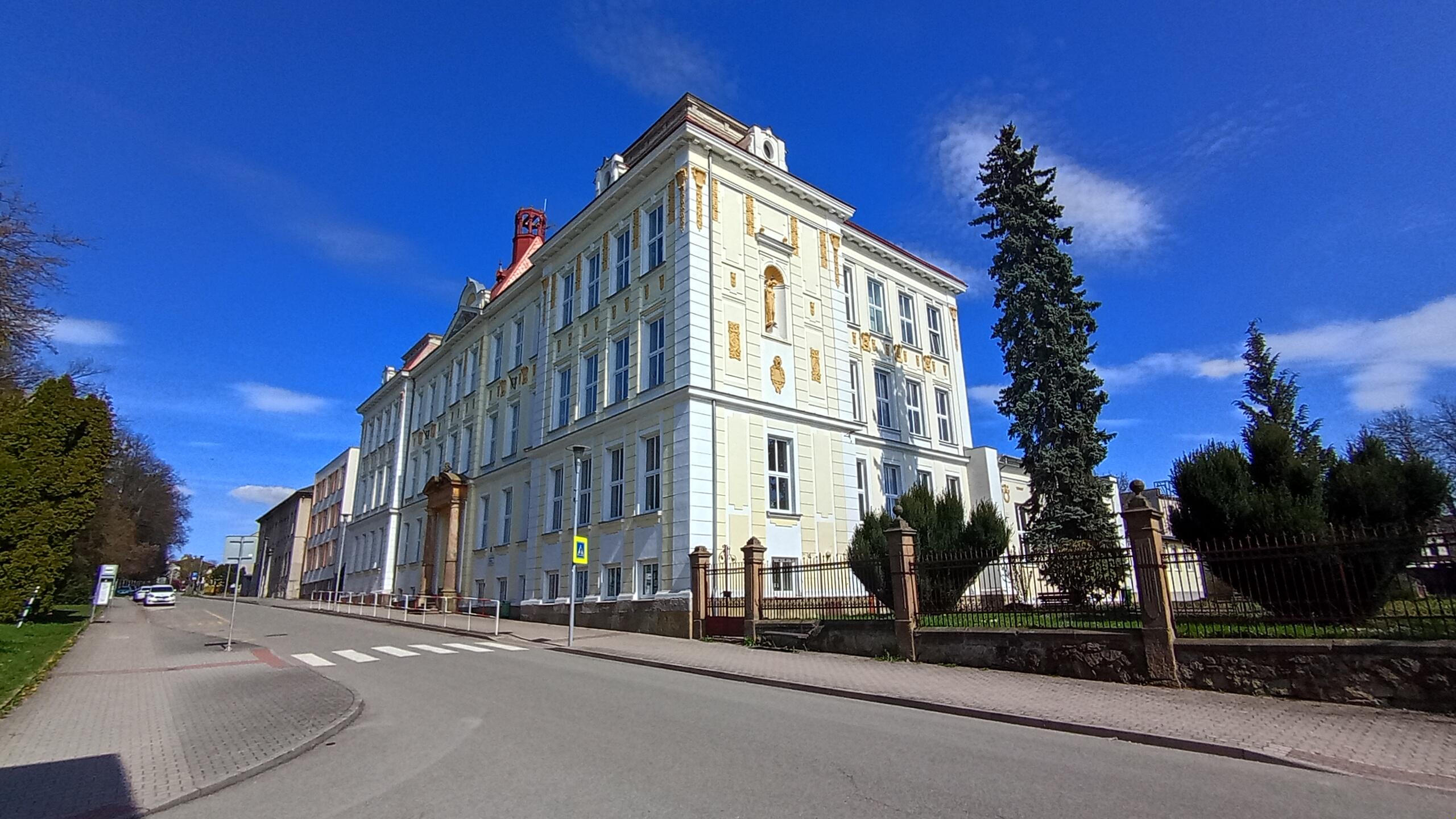 ZŠ Rychnov nad Kněžnou, Masarykova foto 2