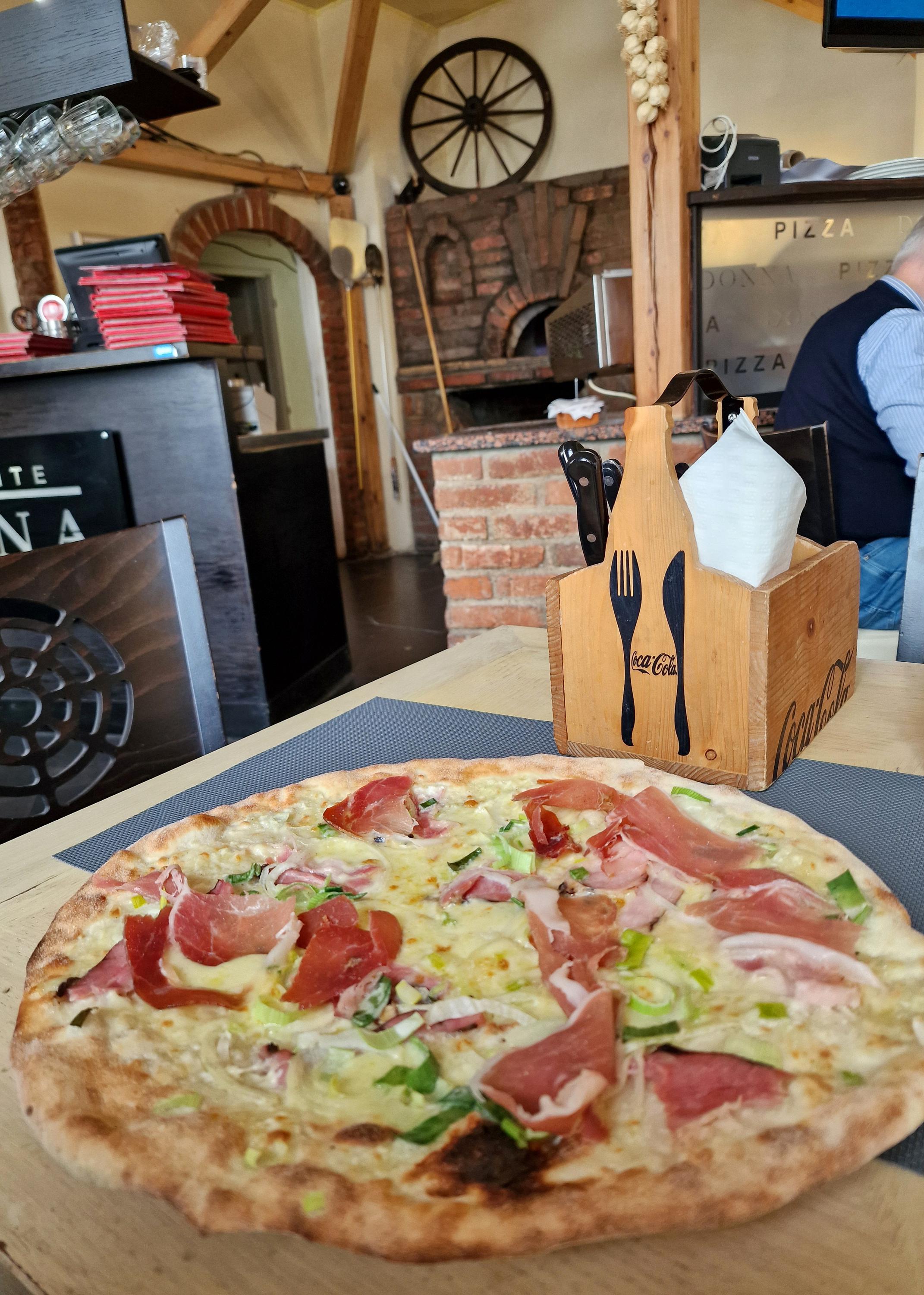 Donna Pizzeria foto 3