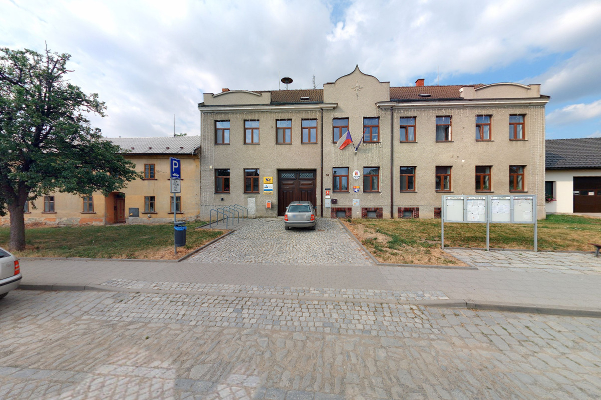 Cholina - obecní úřad foto 4