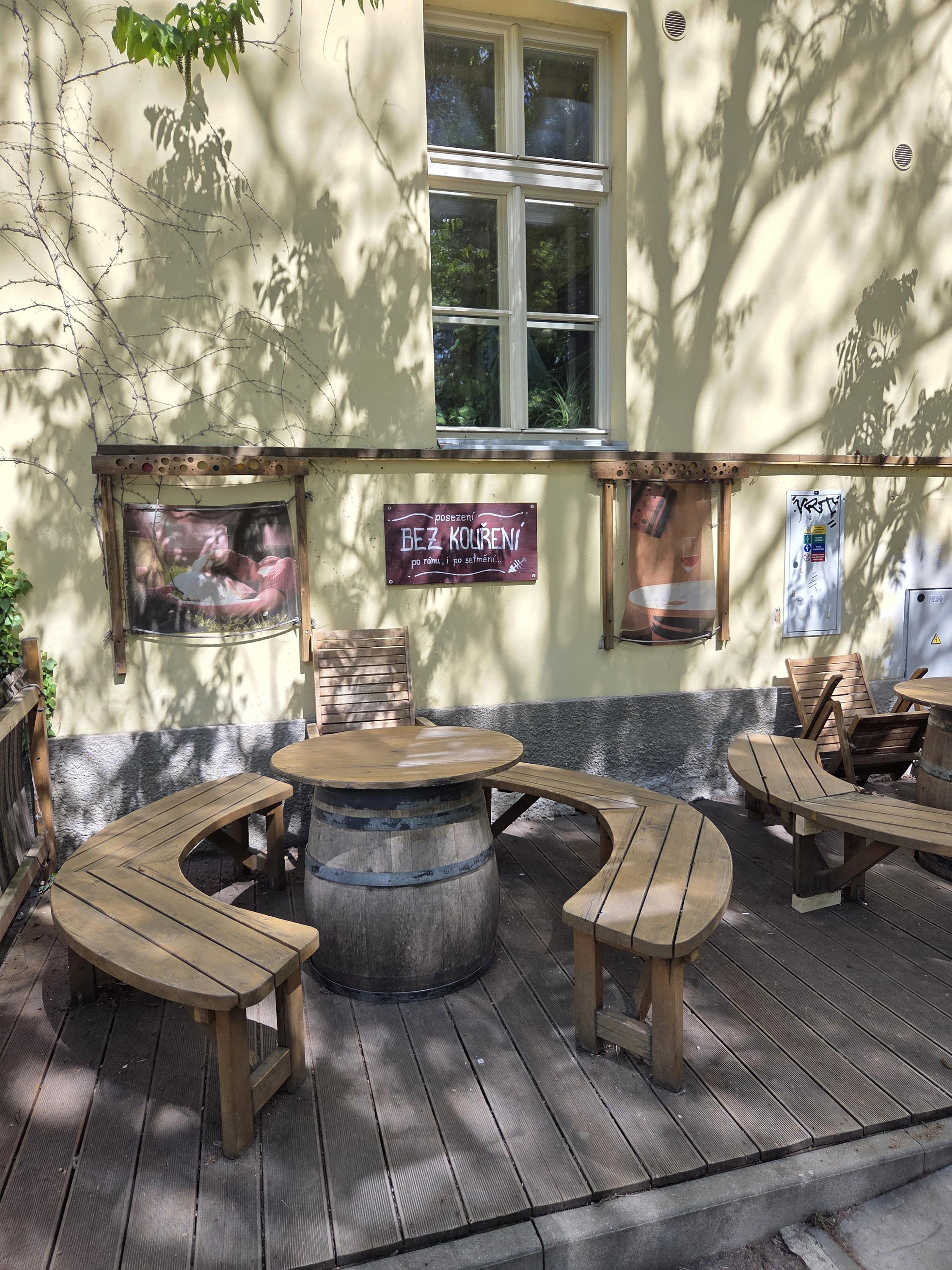 Studenský klub Mrtvá Ryba foto 4