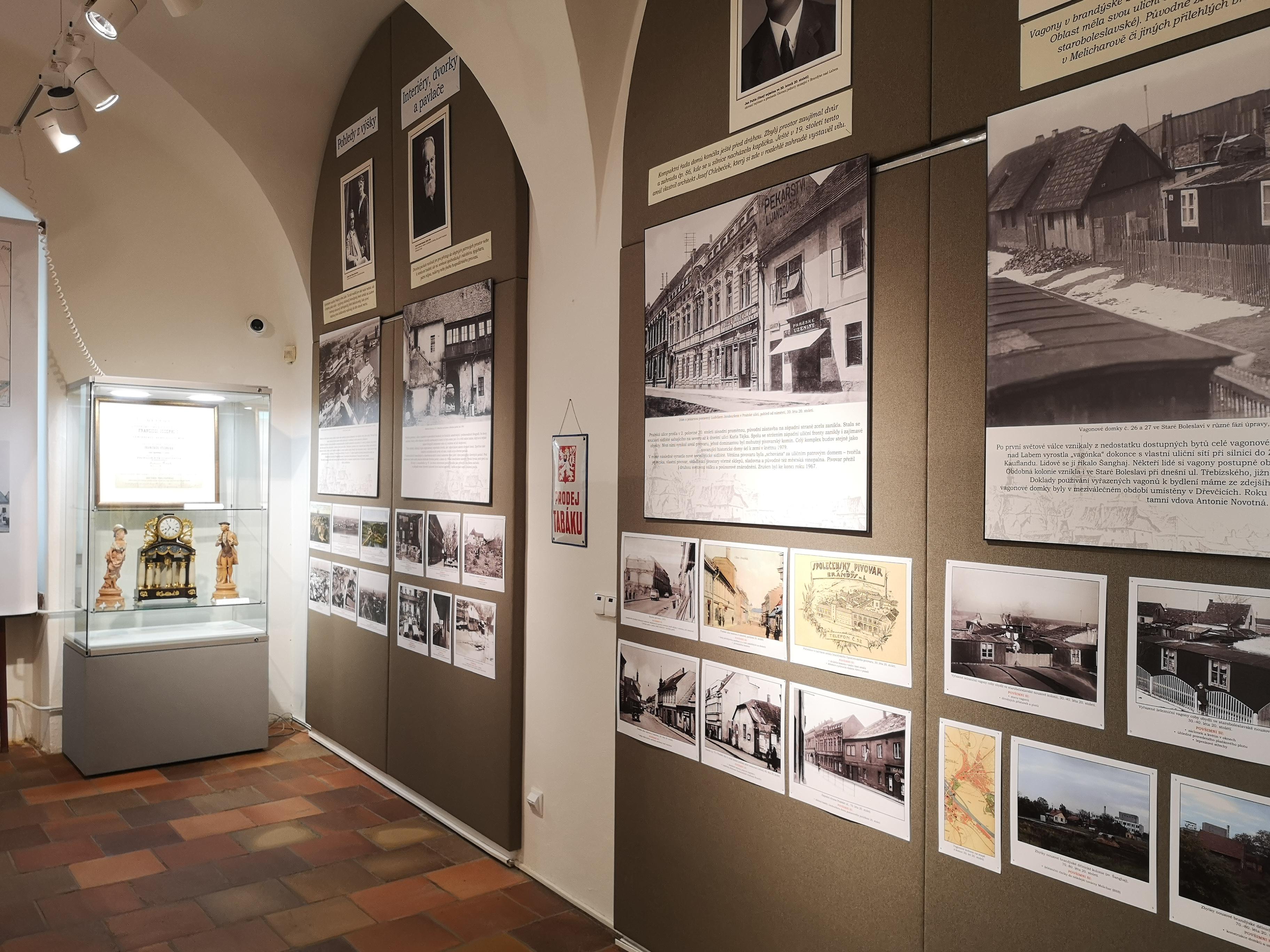 Oblastní muzeum Praha - východ foto 3