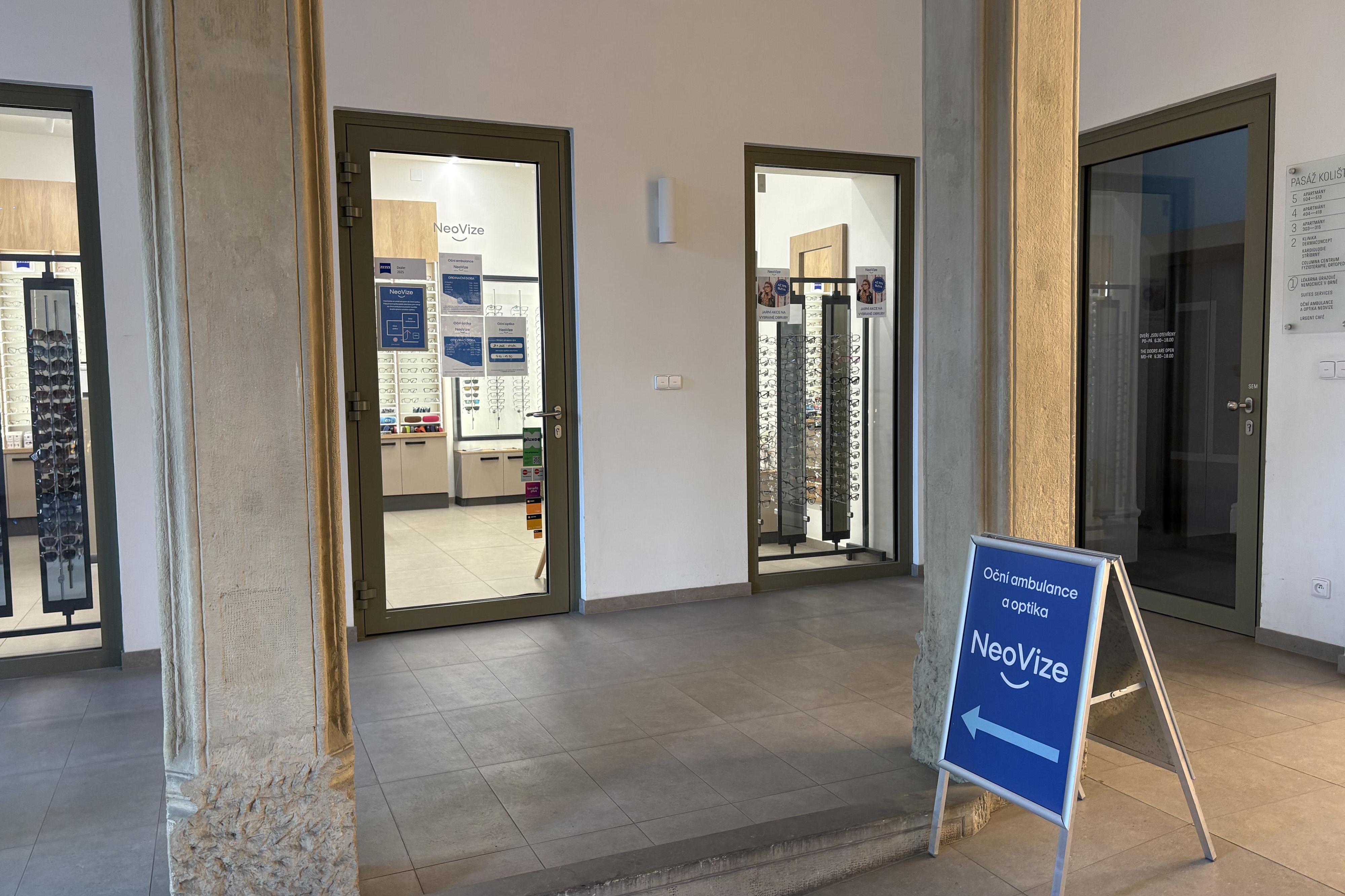 Oční ambulance a optika NeoVize, Koliště