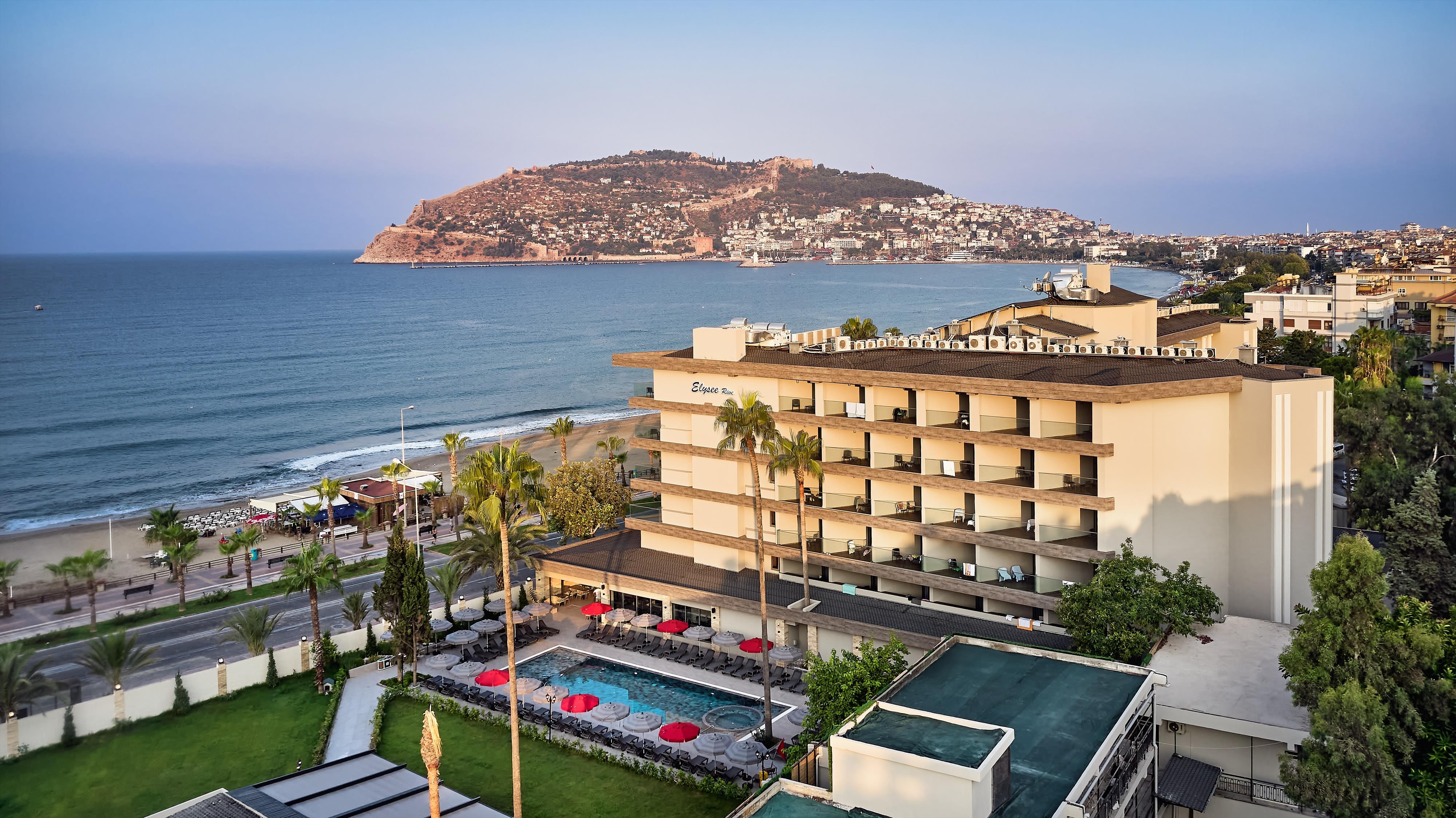 Léto 2026 v Turecku, Elysee Rive 4*