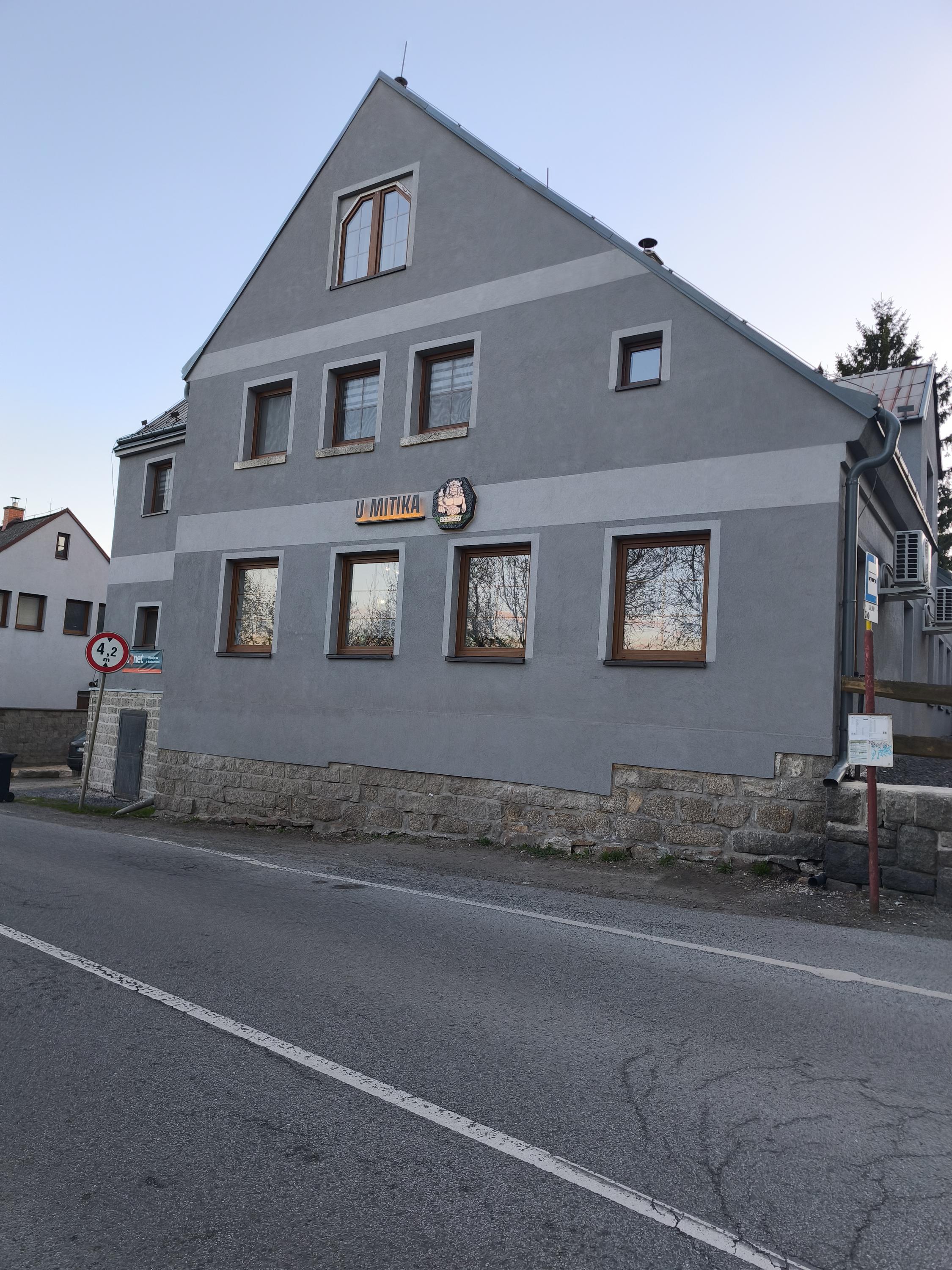 Restaurace U Mitika foto 3