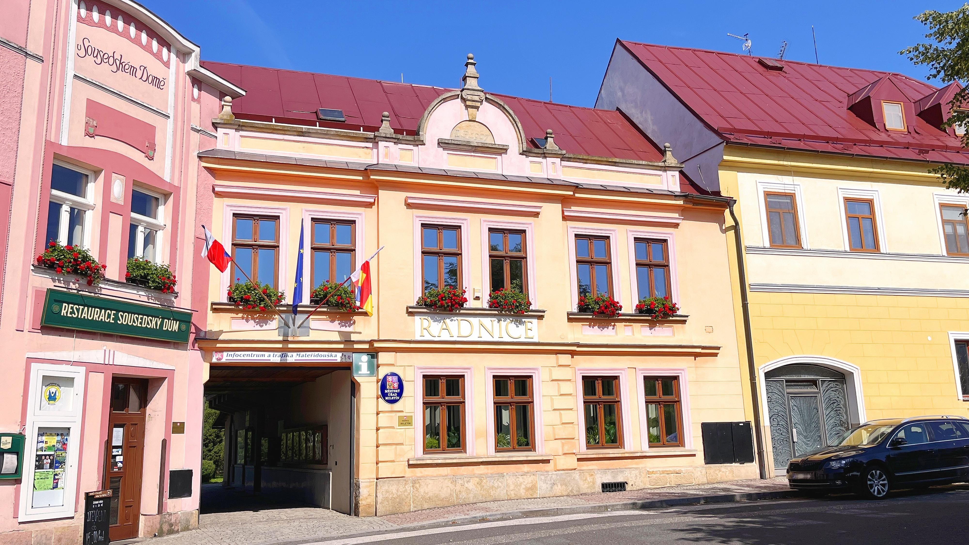 Miletín - městský úřad foto 4