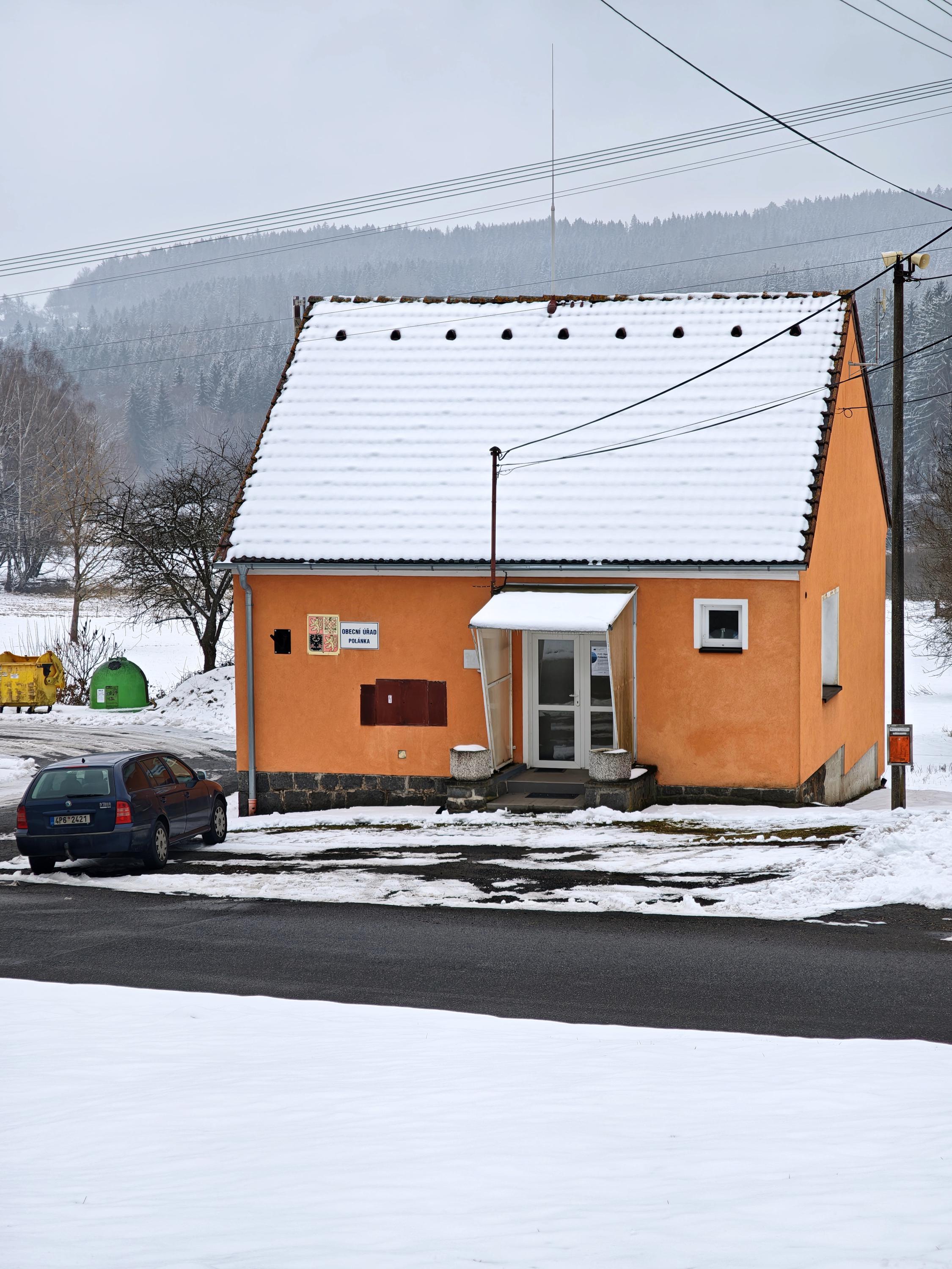 Polánka - obecní úřad foto 2