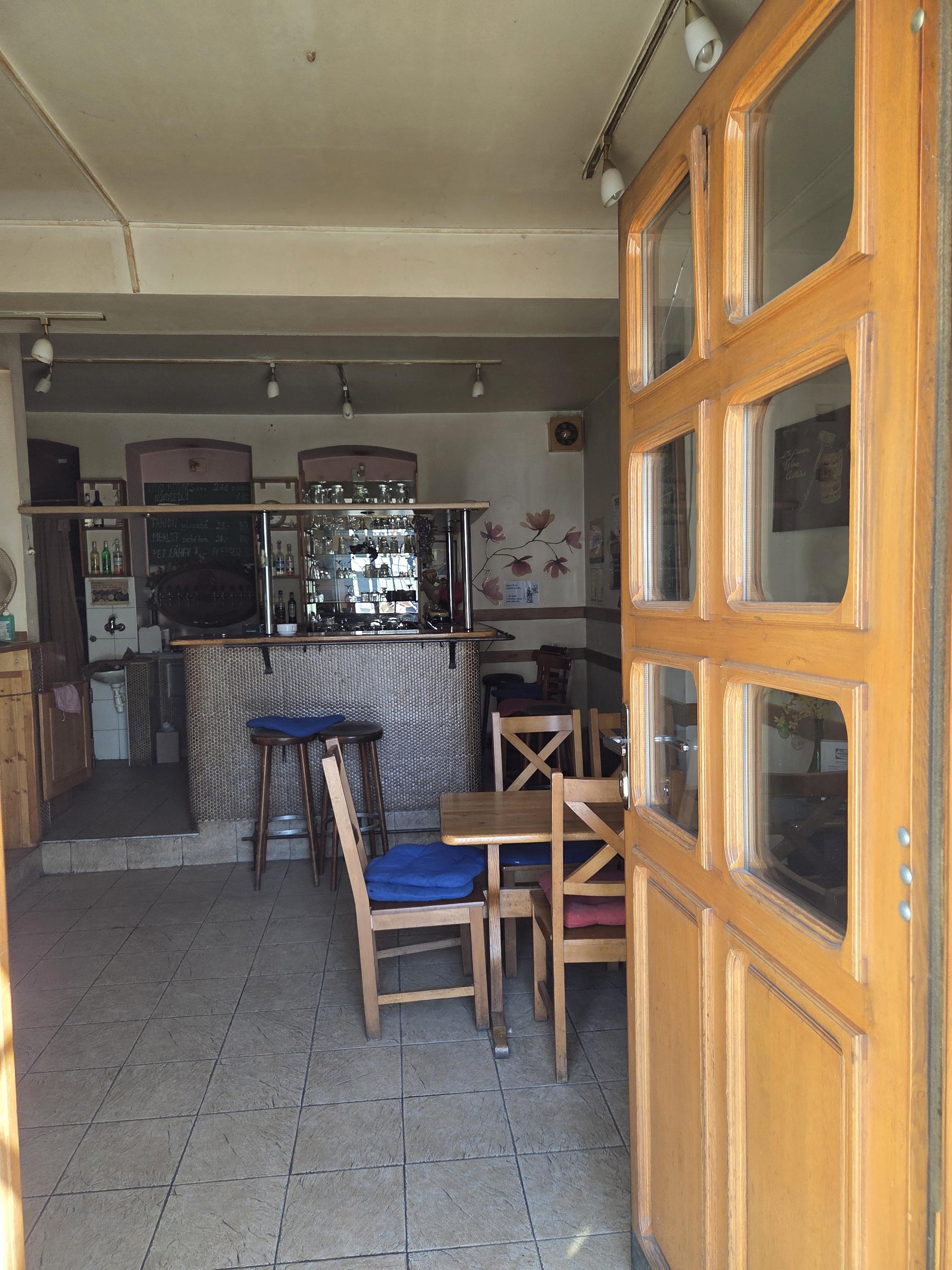 Vinárna u Hrabala foto 3