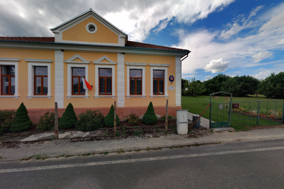 Hranice - obecní úřad foto 3