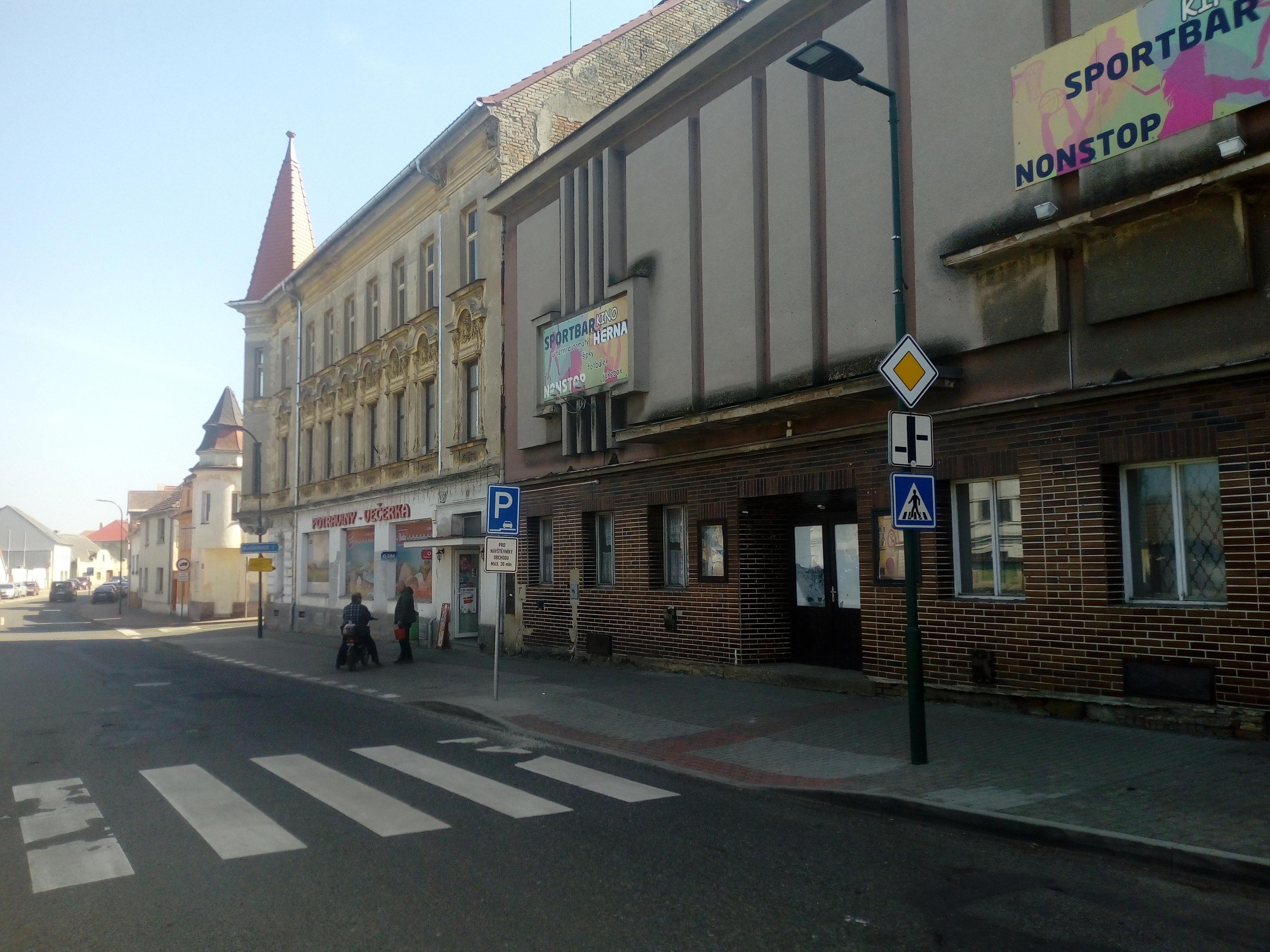 Potraviny večerka Třebenice foto 6