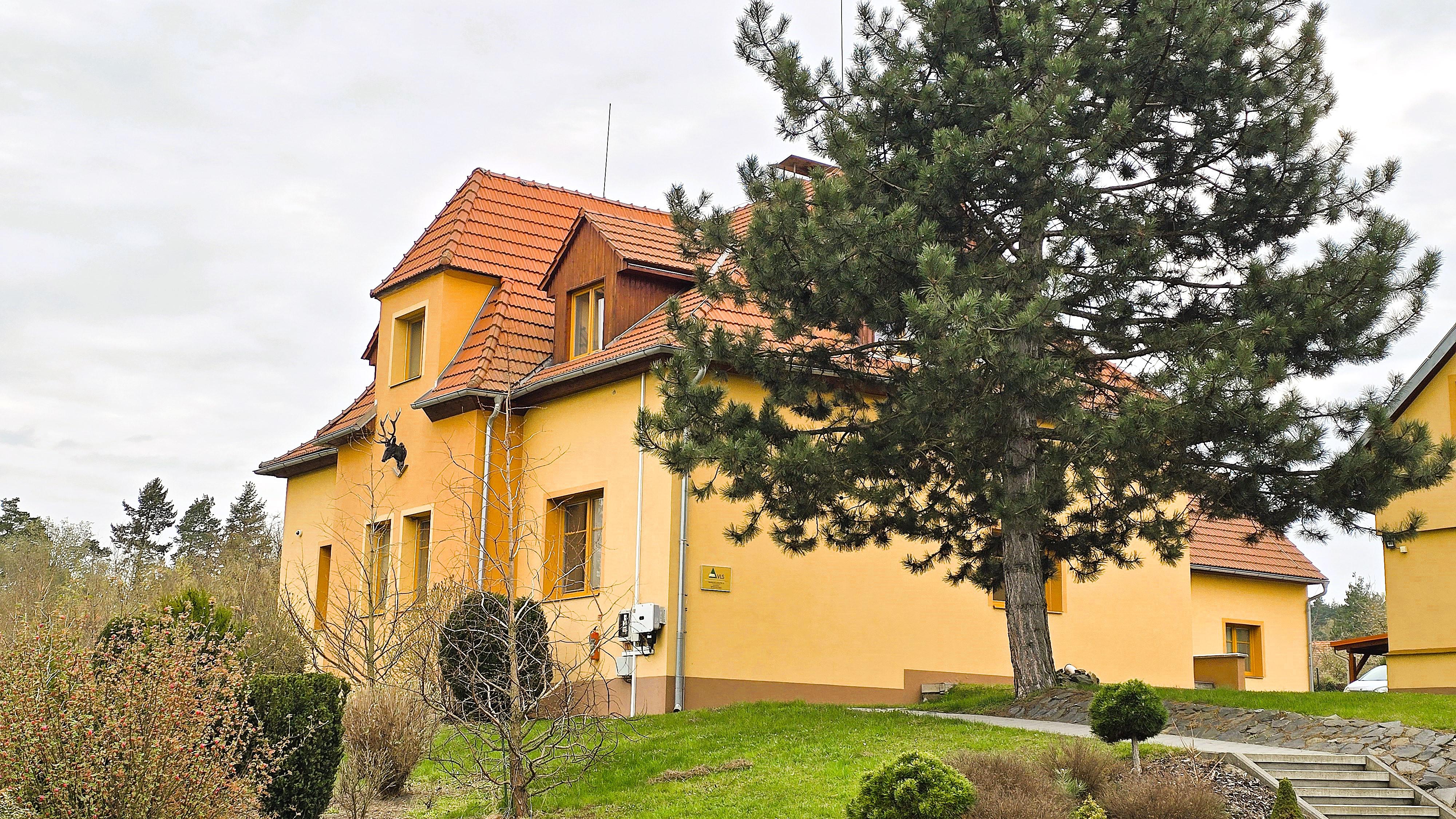 Vojenské lesy a statky ČR - DIVIZE PLUMLOV foto 4