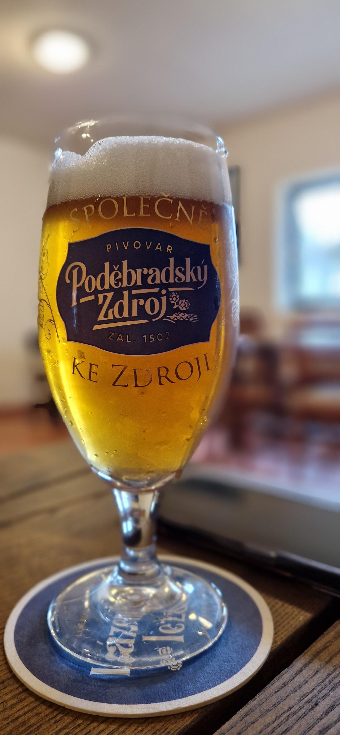 Místo na Klokočských skalách - restaurace foto 3