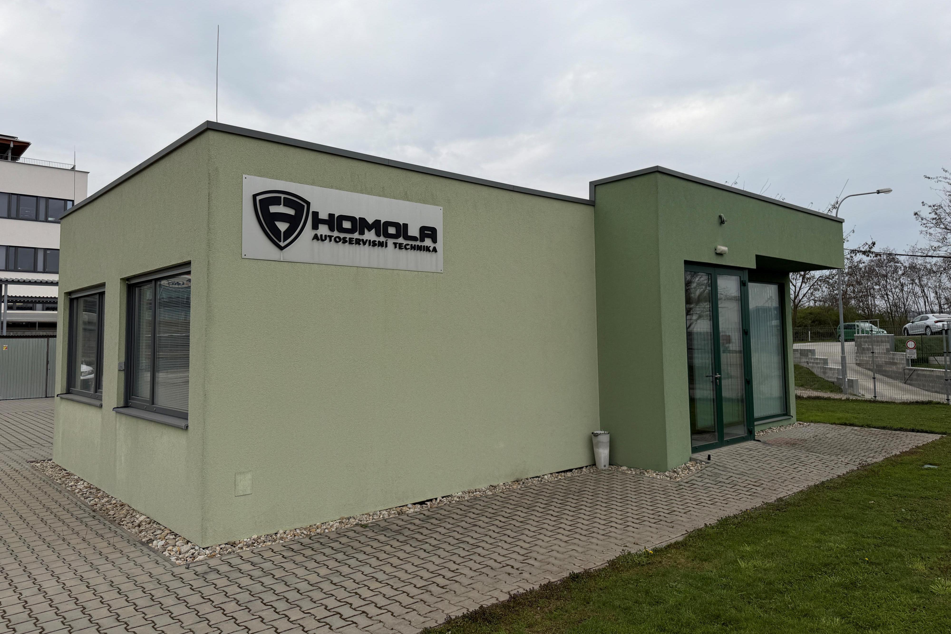 Homola, autoservisní technika