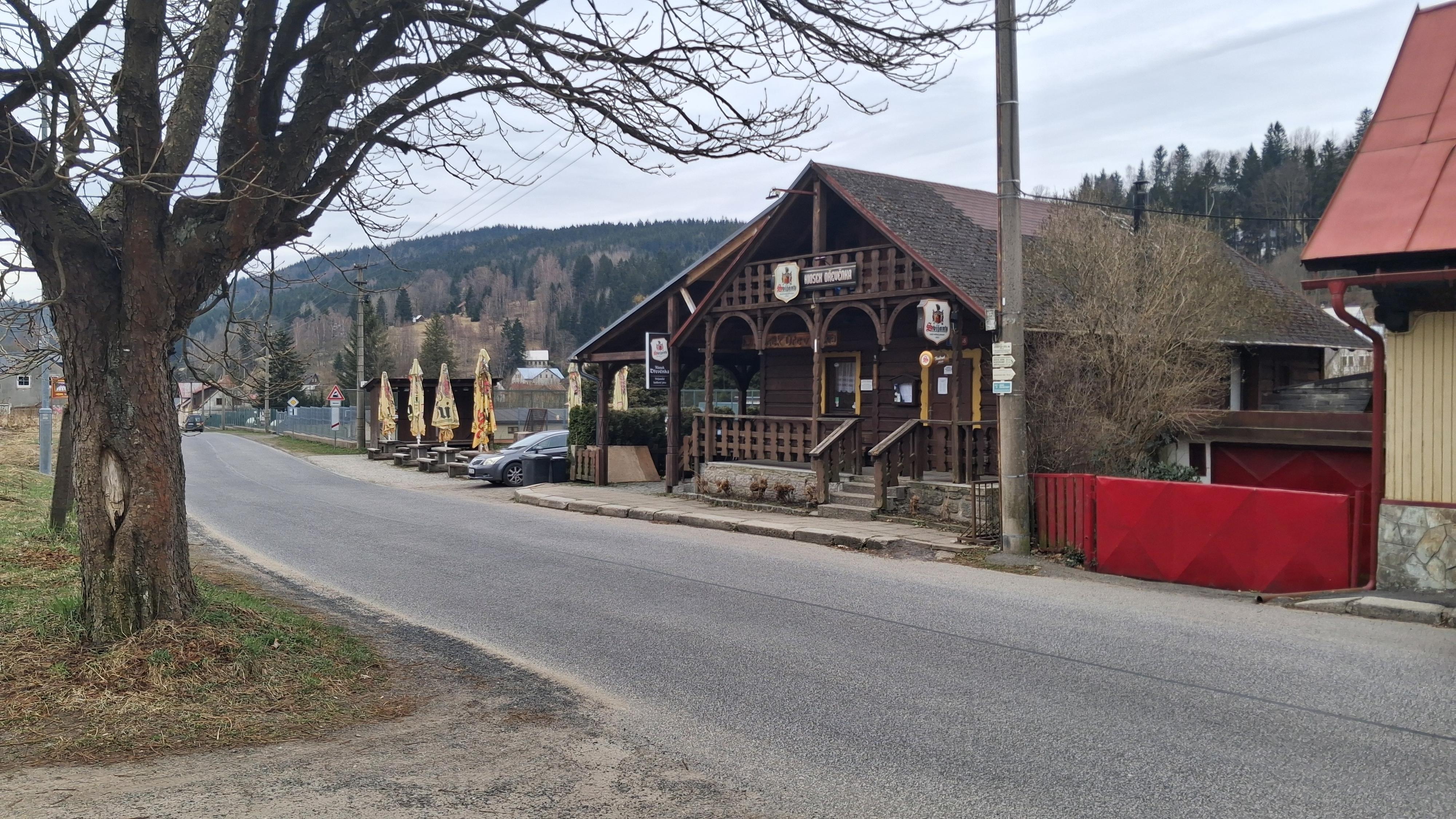 Kiosek - Dřevěnka foto 3