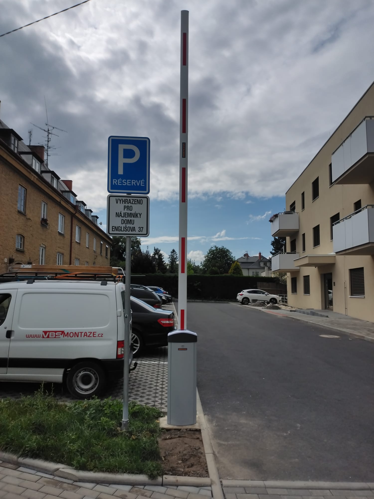 VBS montáže - vrata, brány, stínění s.r.o. foto 4