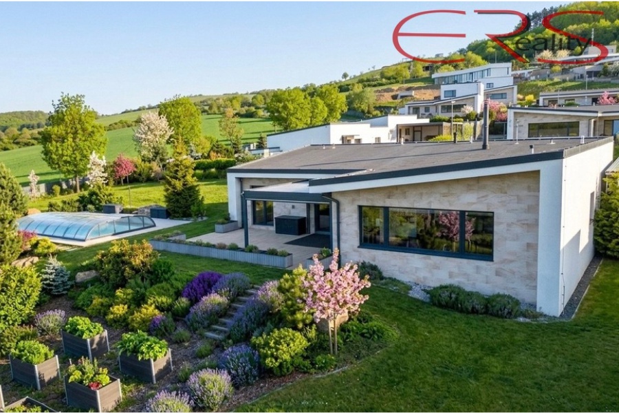 Rodinný dům 4+kk - Hýskov