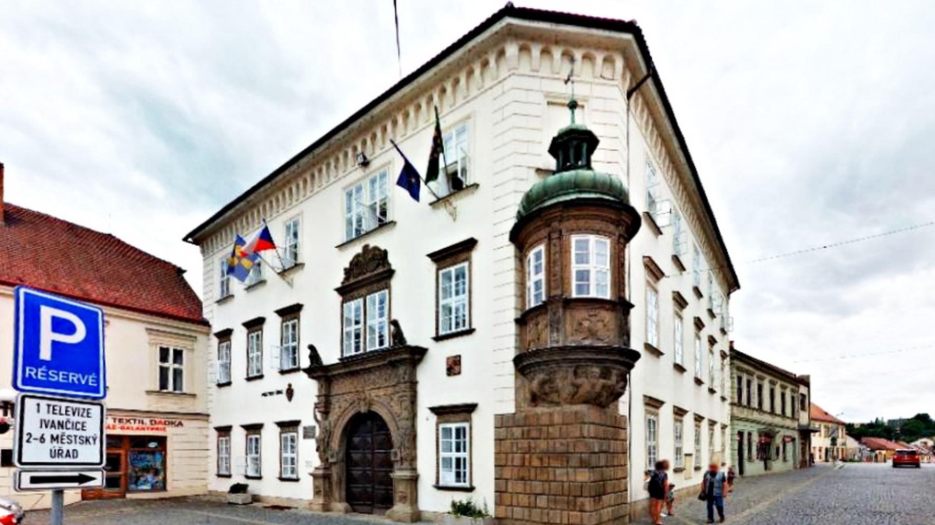 MěÚ Ivančice Obecní živnostenský úřad foto 6