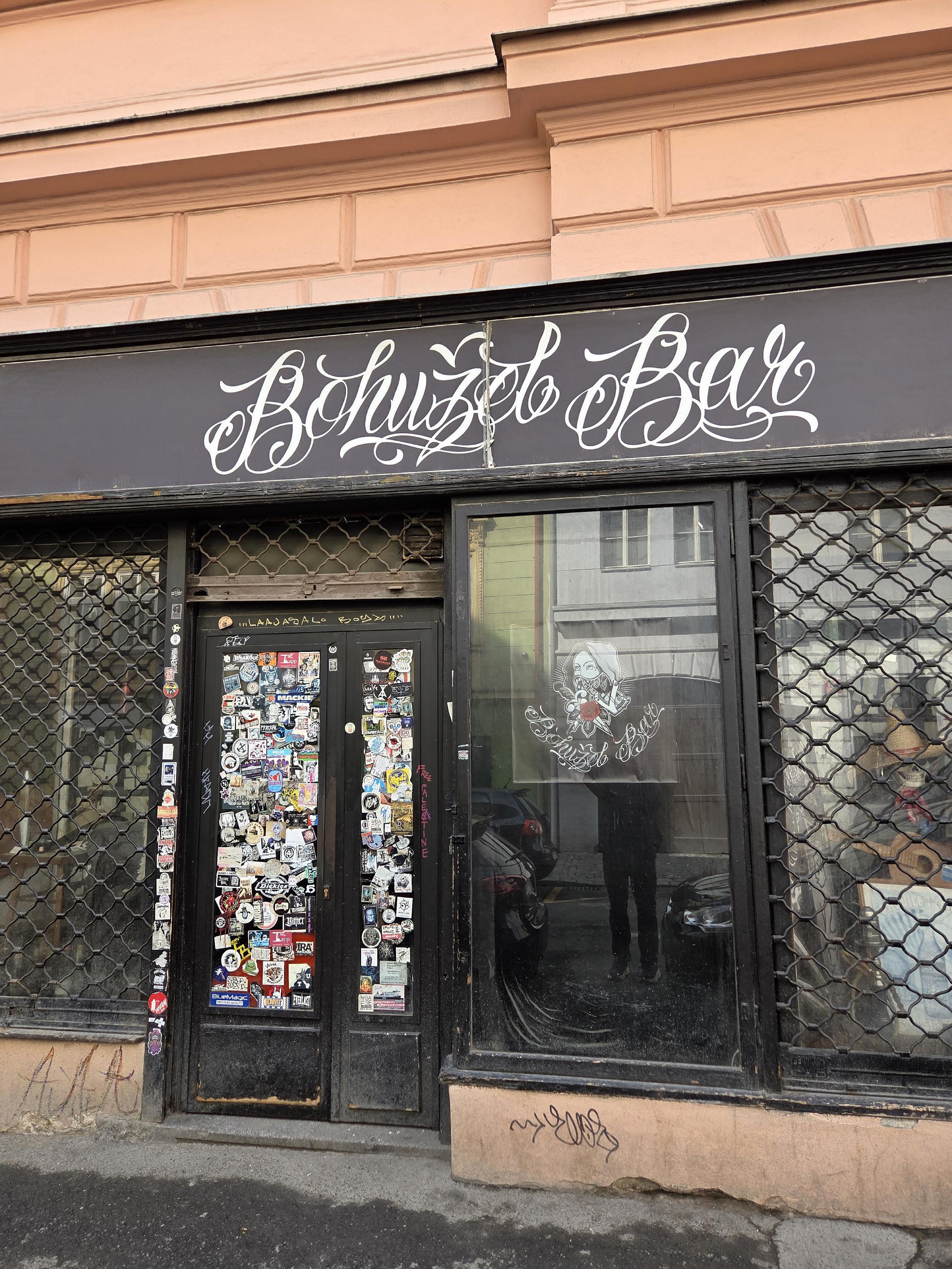 Bohužel Bar