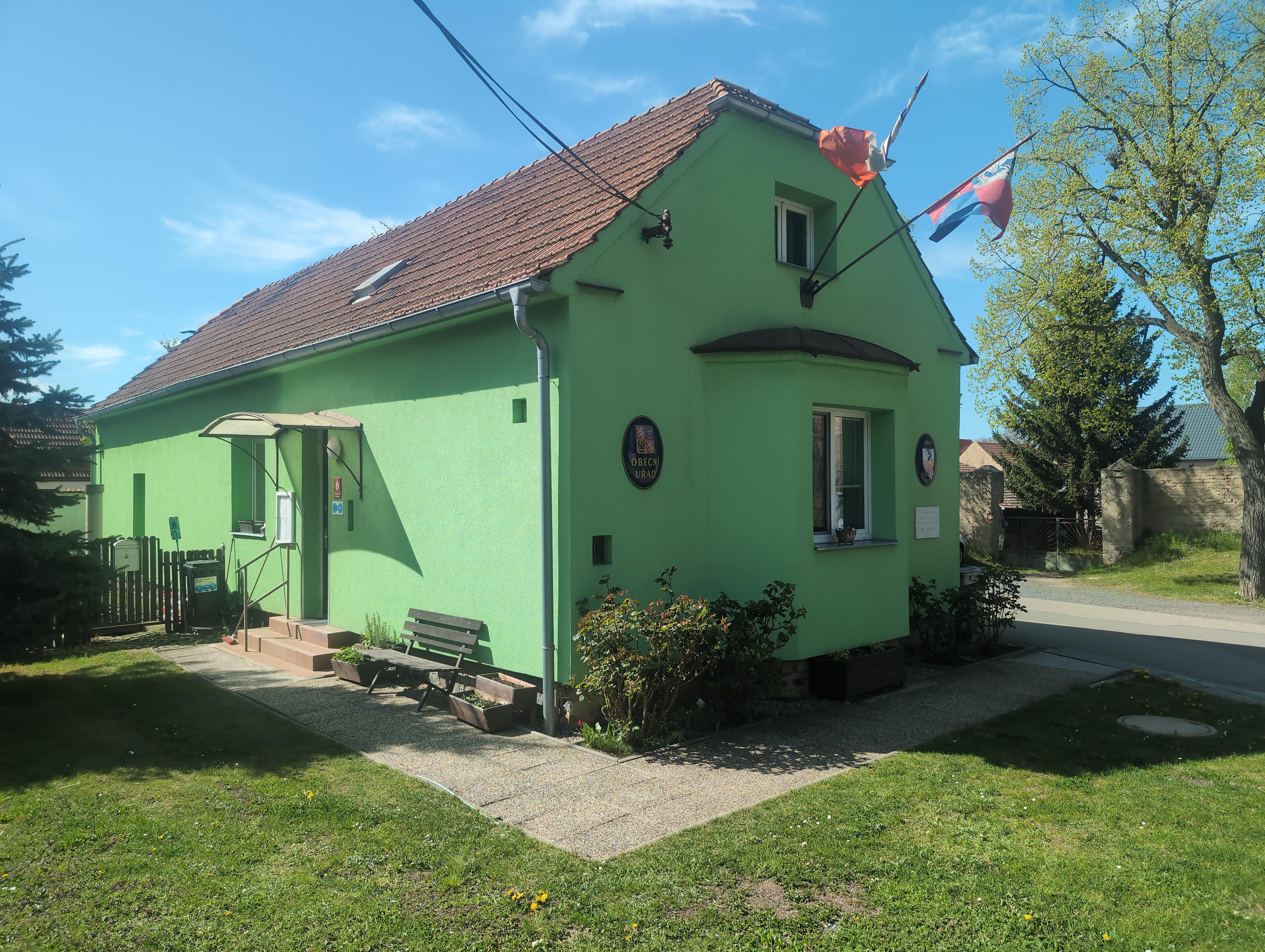 Větrušice - obecní úřad foto 6