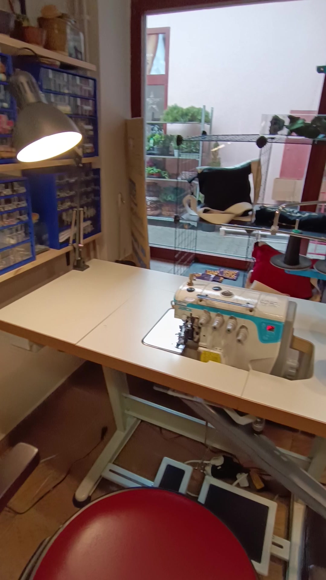 Experiments - otevřený kreativní prostor foto 2 (náhled videa)