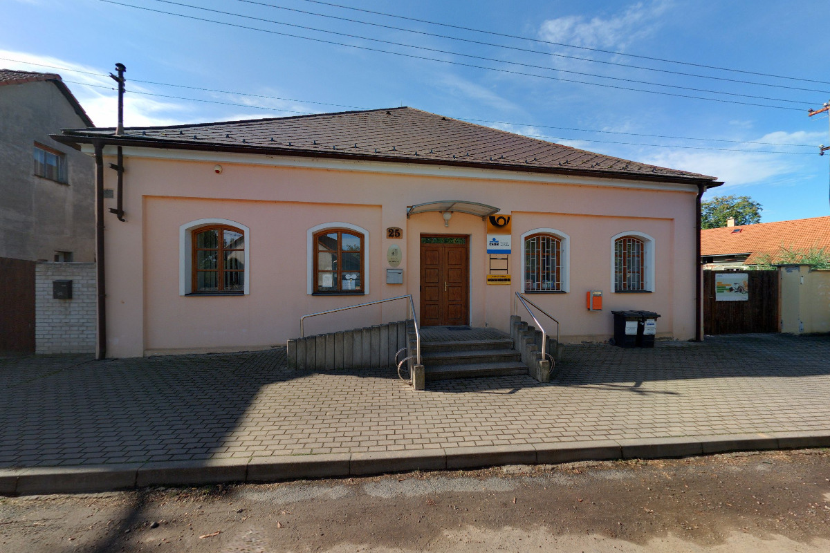 Hostovlice - obecní úřad foto 2
