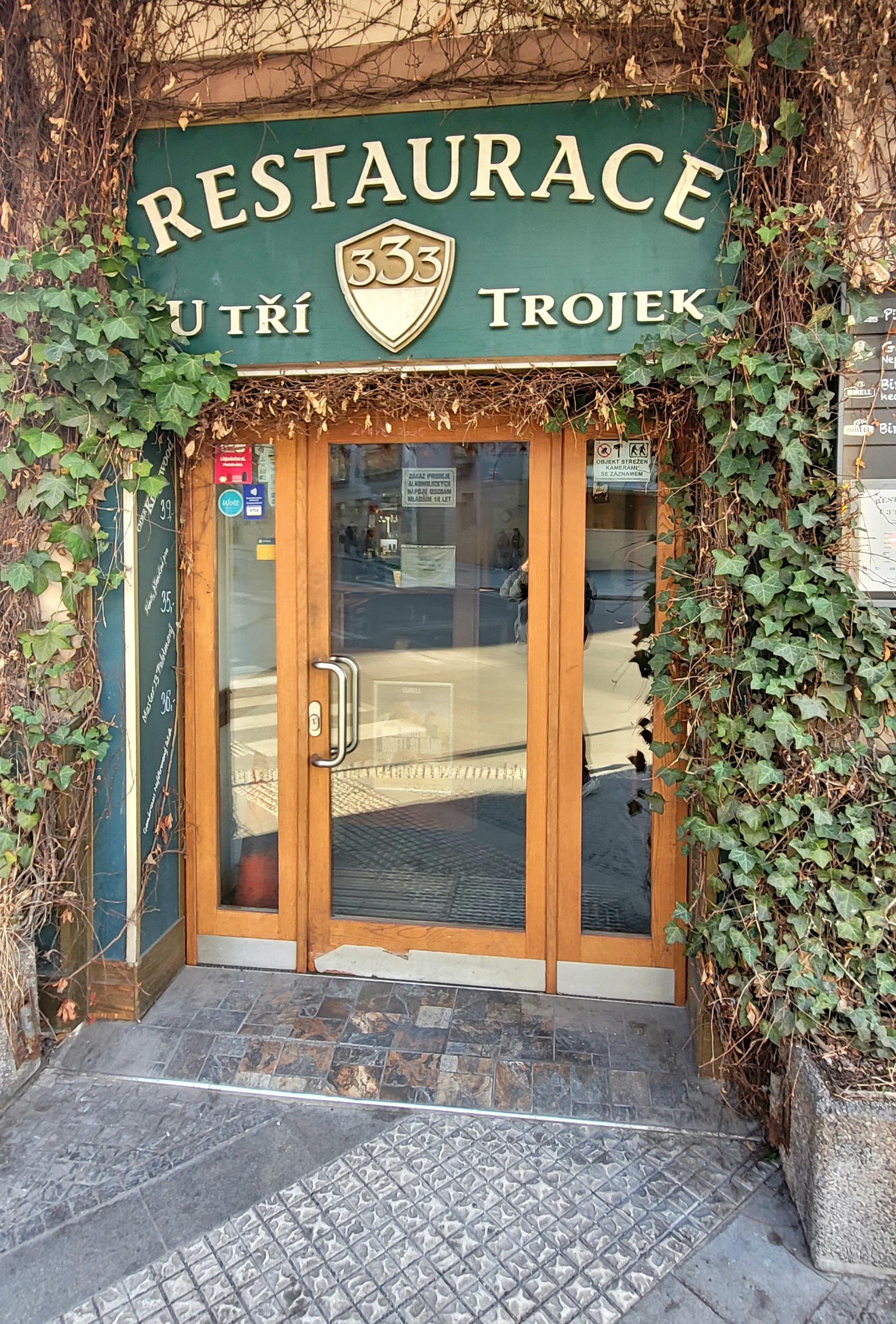 Restaurace U 3 trojek foto 2