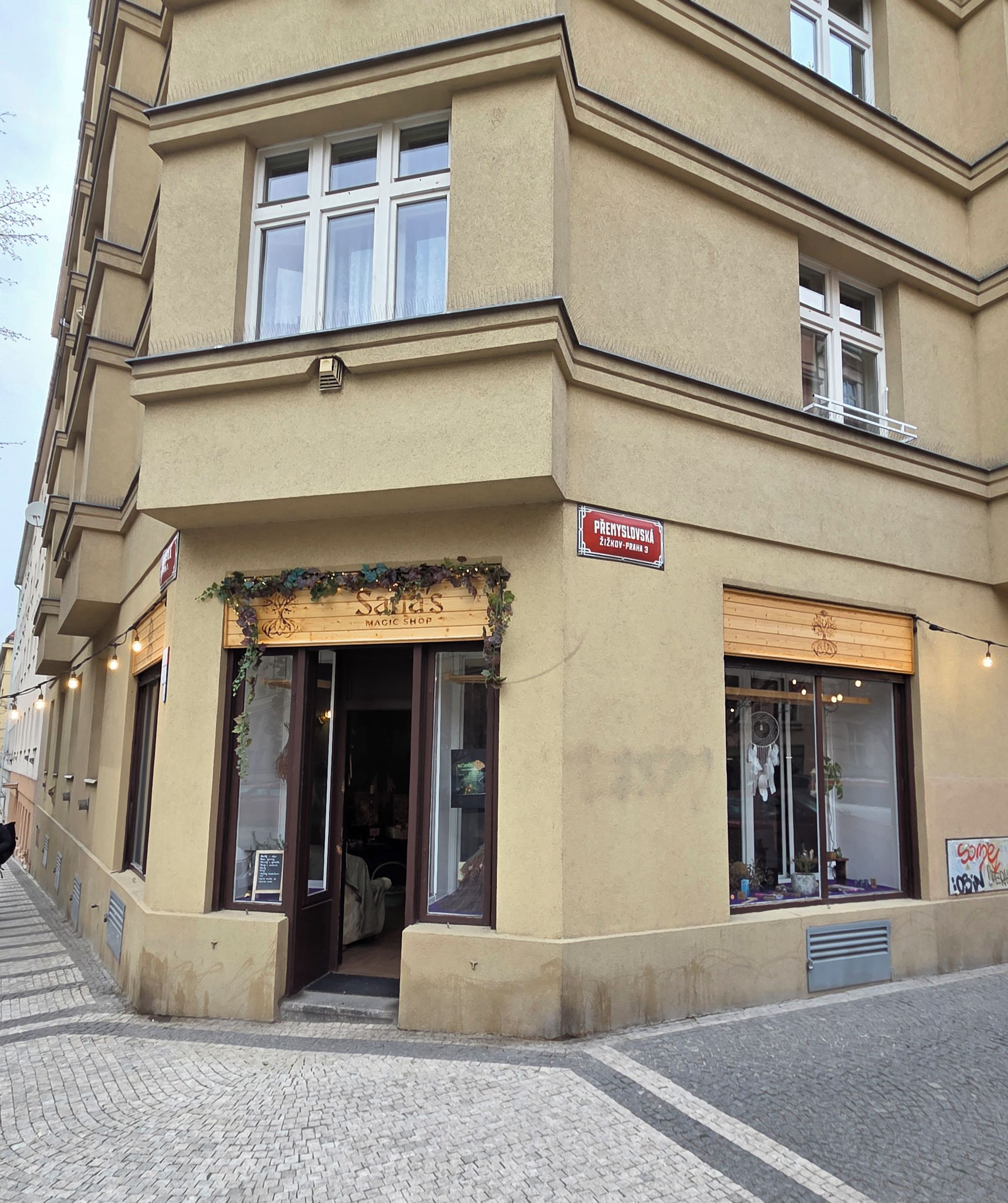 Sana’s Magic Shop foto 2