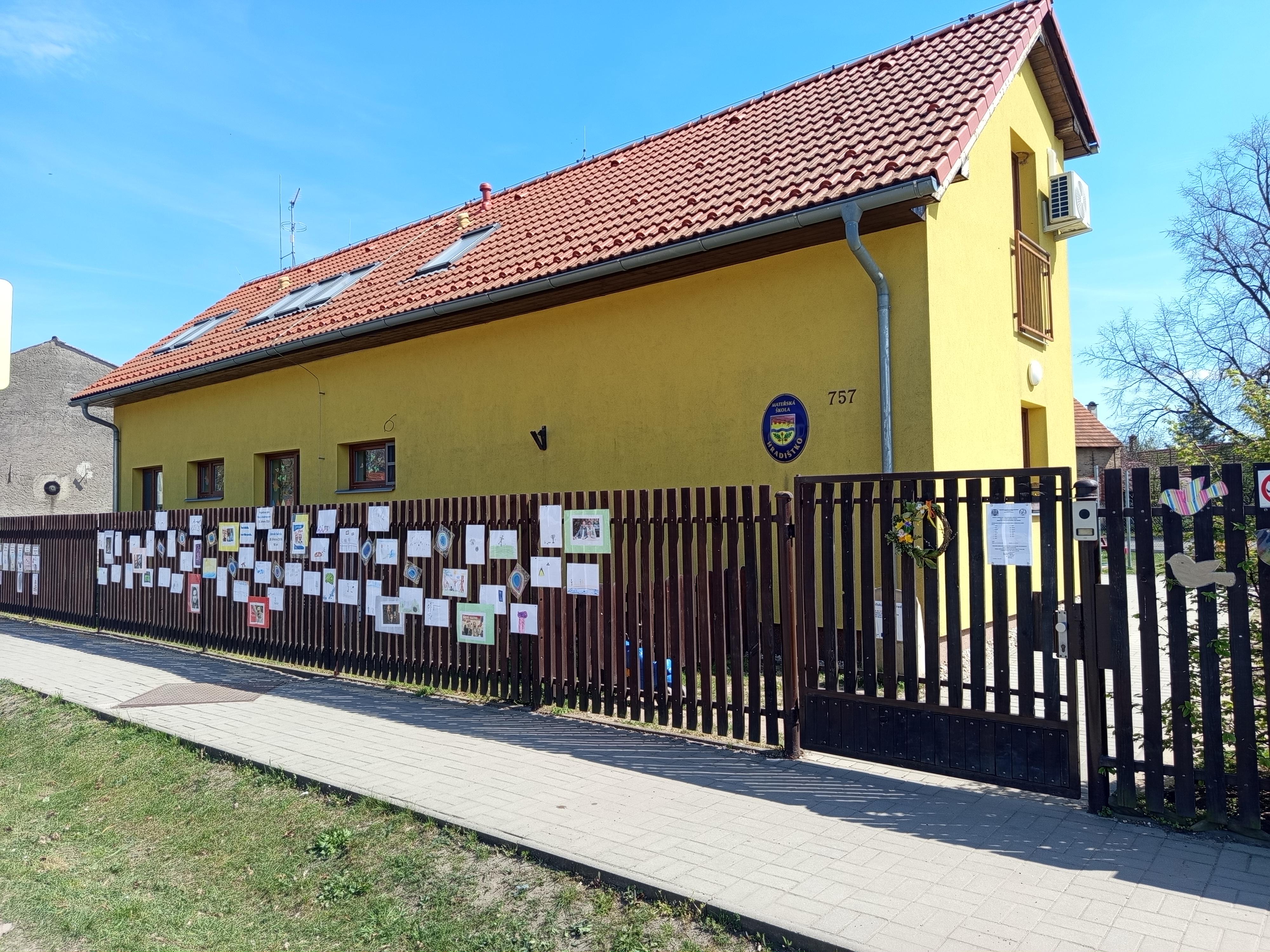 Základní škola a Mateřská škola Hradištko, okres Nymburk