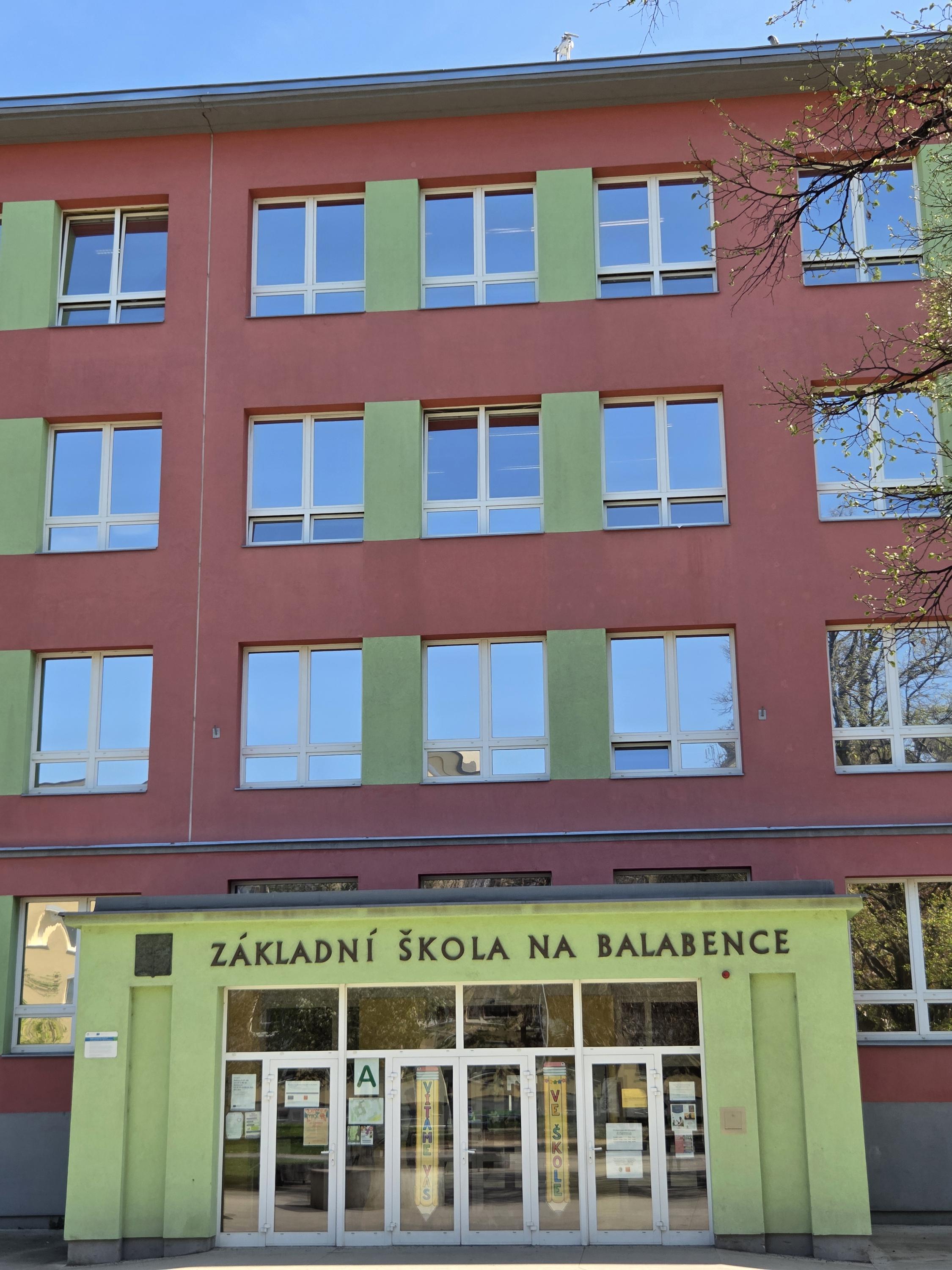 Základní škola a Mateřská škola Na Balabence foto 4